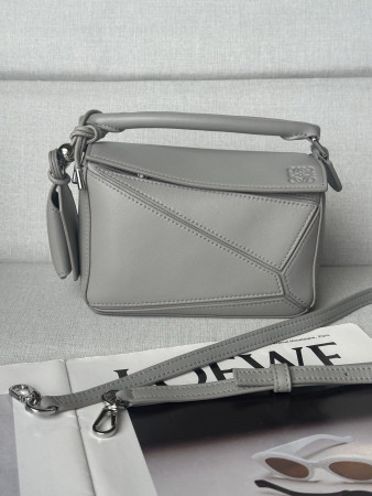 L0ew* Mini Featherlight Puzzle Bag Nappa Lambskin 18x12.5x8cm