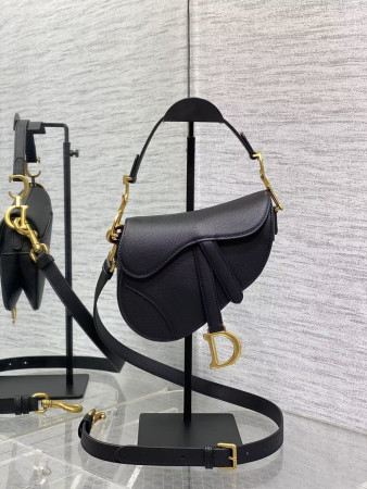 D*0r MINI SADDLE BAG WITH STRAP Black Grained Calfskin 19 x 16 x 5 cm