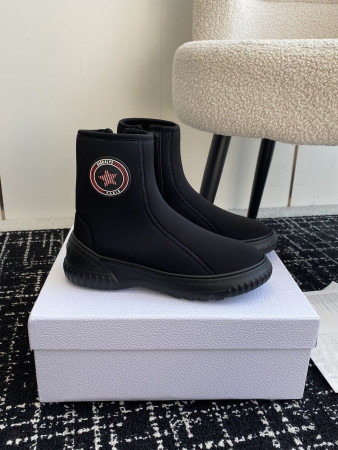 UA D*0r Boot