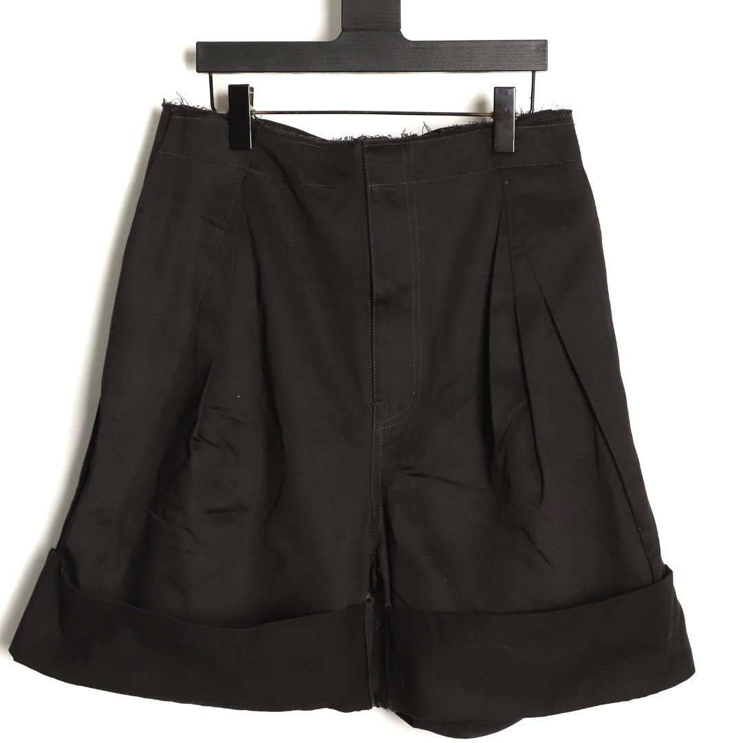 ma*s*n Ma*i*la 26ss shorts