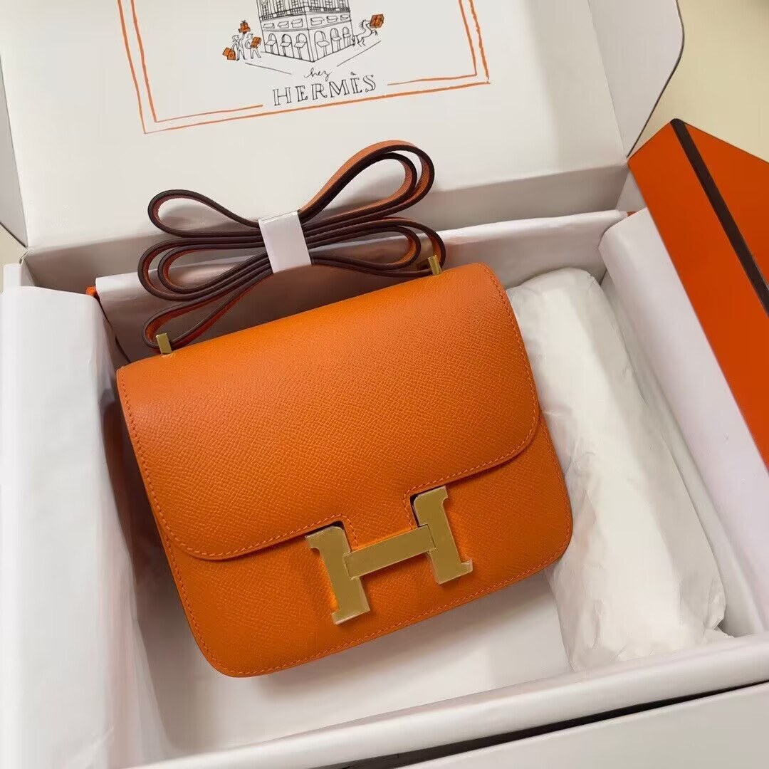Hermès Constance 19 Epsom Gold Hardware 7.25" x 6.25" x 2.25"