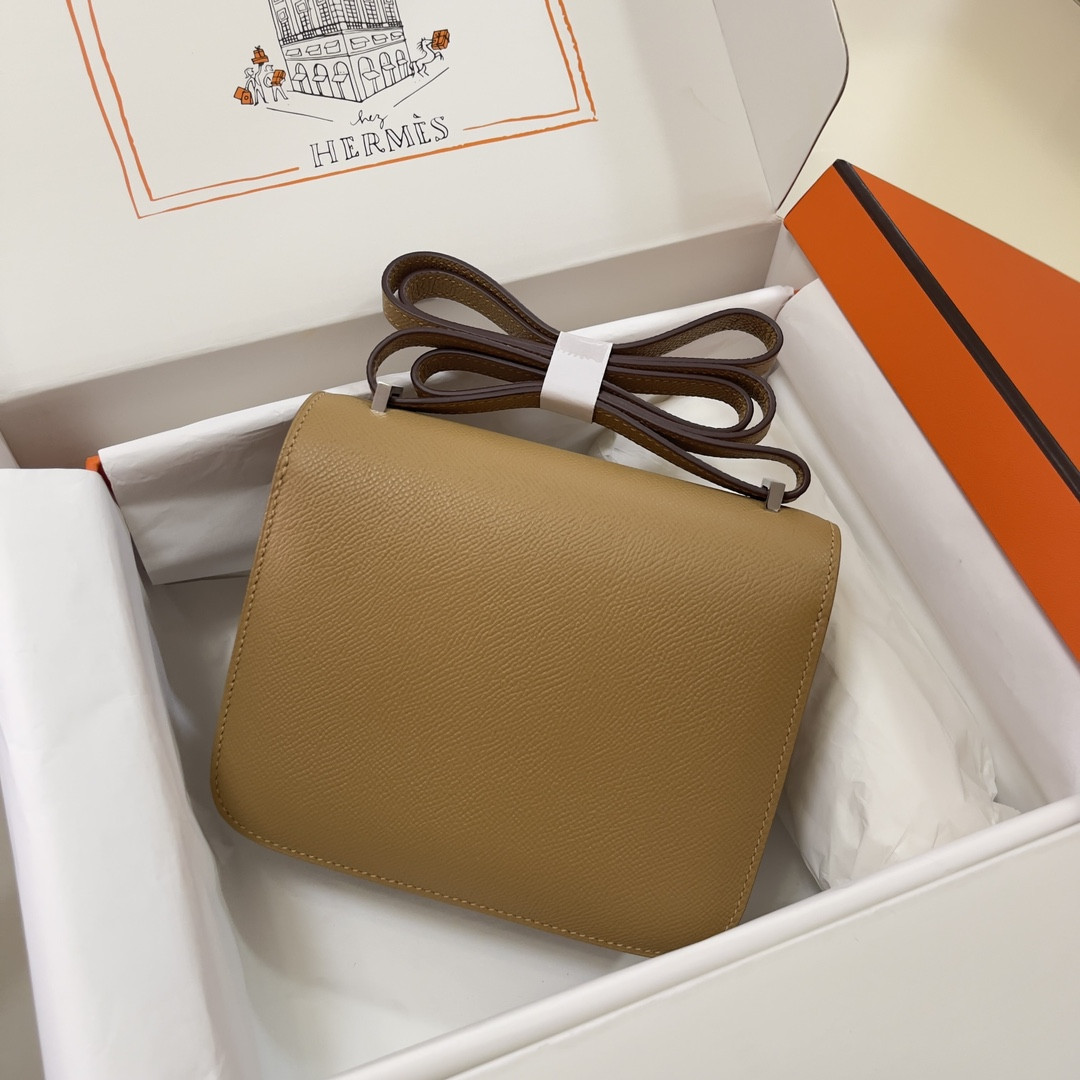 Hermès Constance 19 Epsom Silver Hardware 7.25" x 6.25" x 2.25"