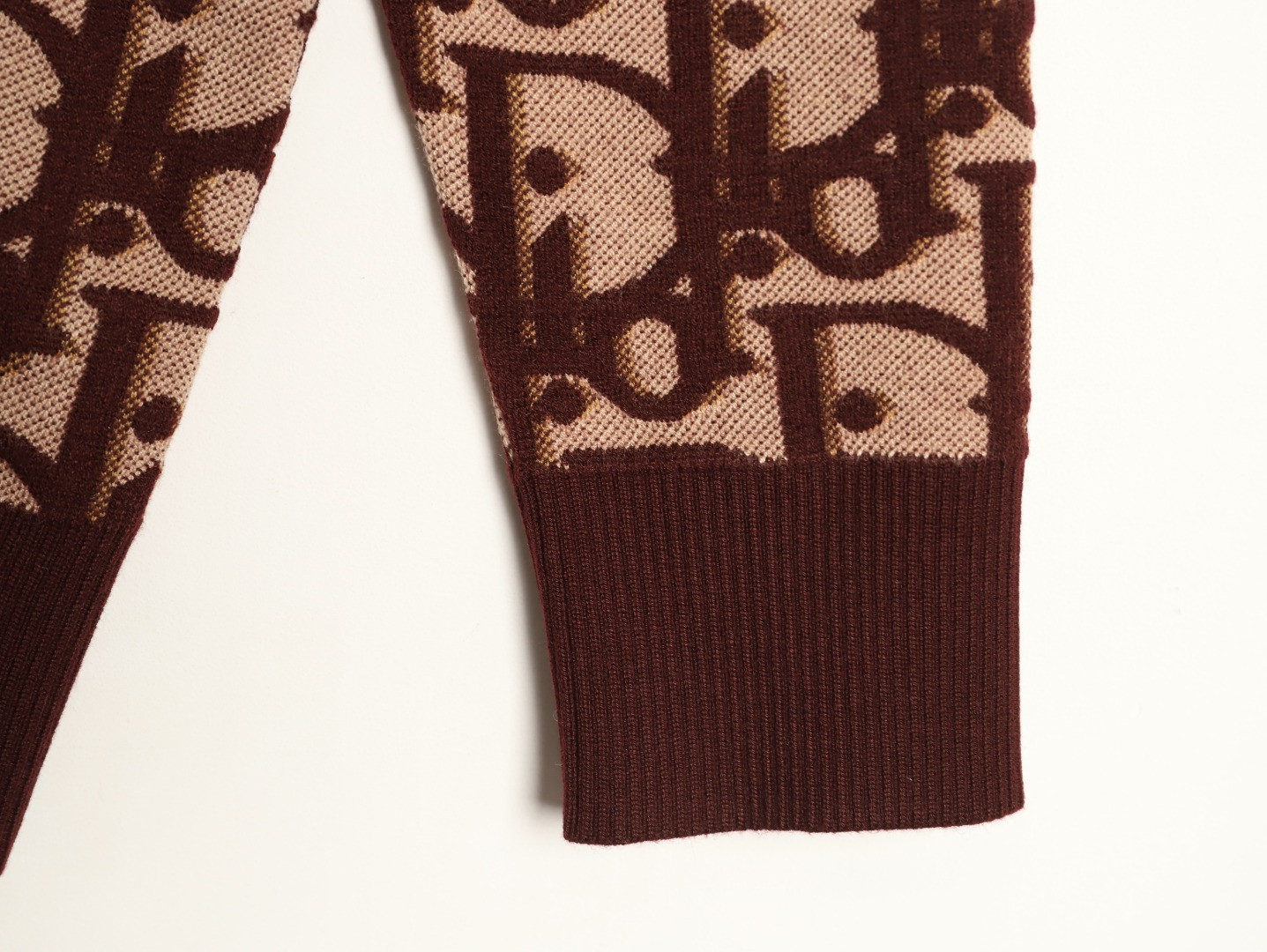 D*or sweaters