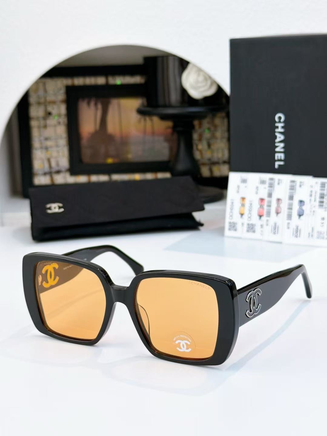 Ch*el glasses