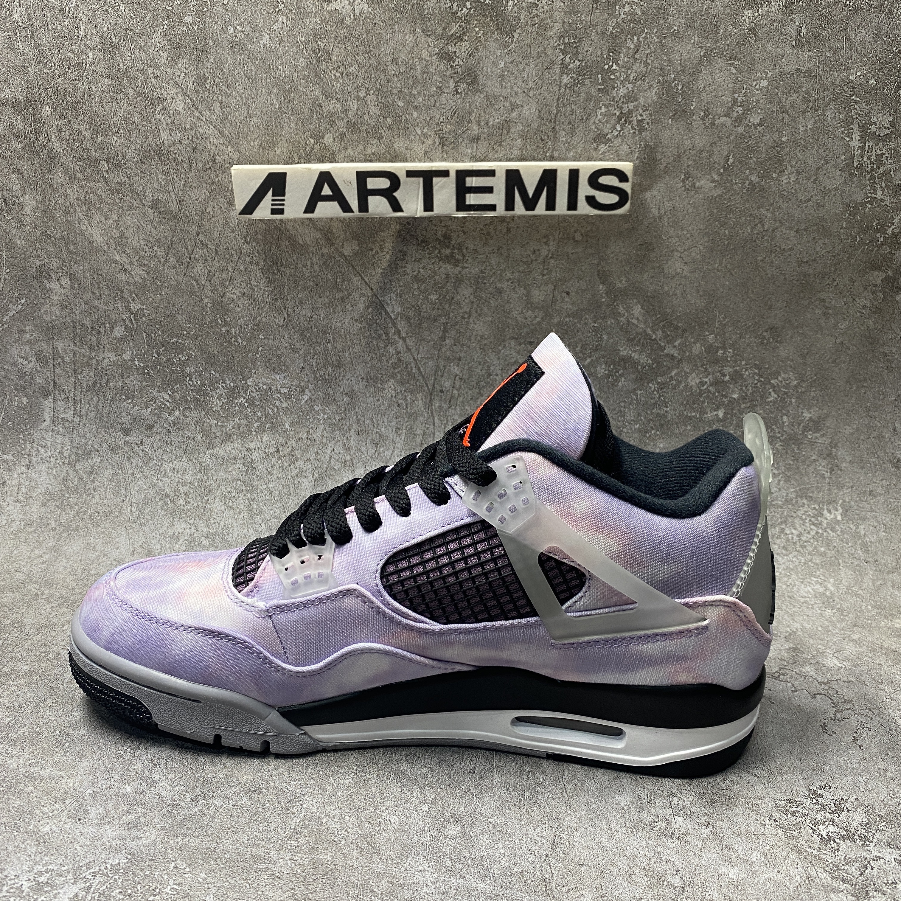 Air Jordan 4 Retro