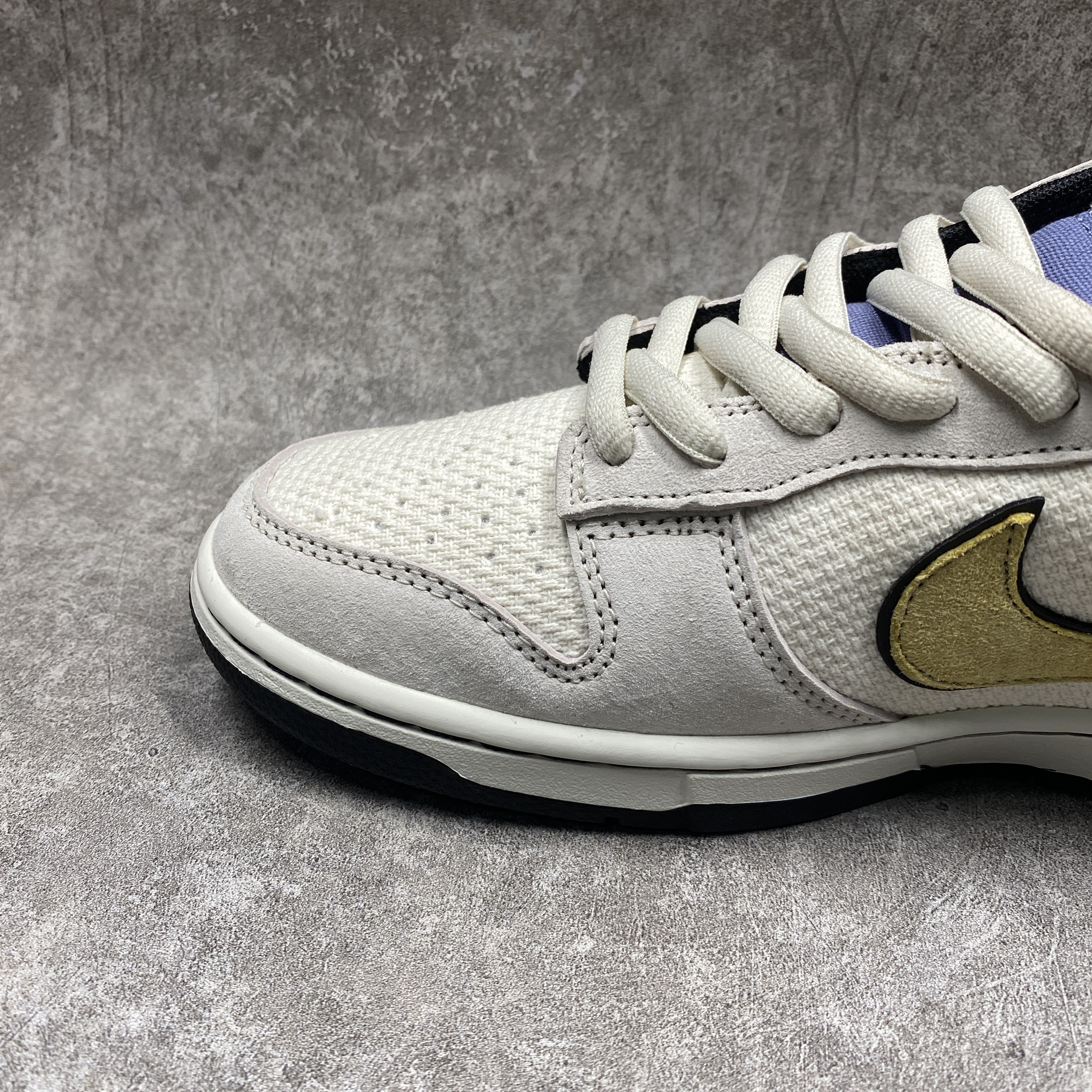 Otomo Katsuhiro x Nike SB Dunk Low Steamboy OST Yellow Blue
