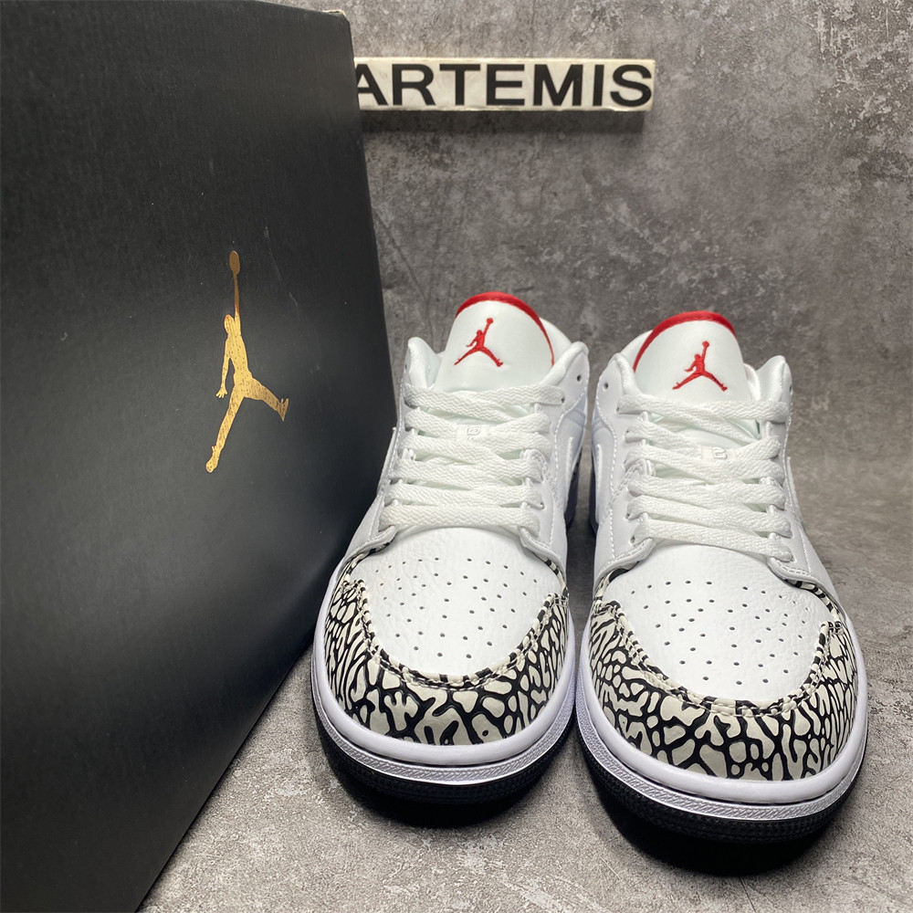 AIR JORDAN 1 PHAT LOW 