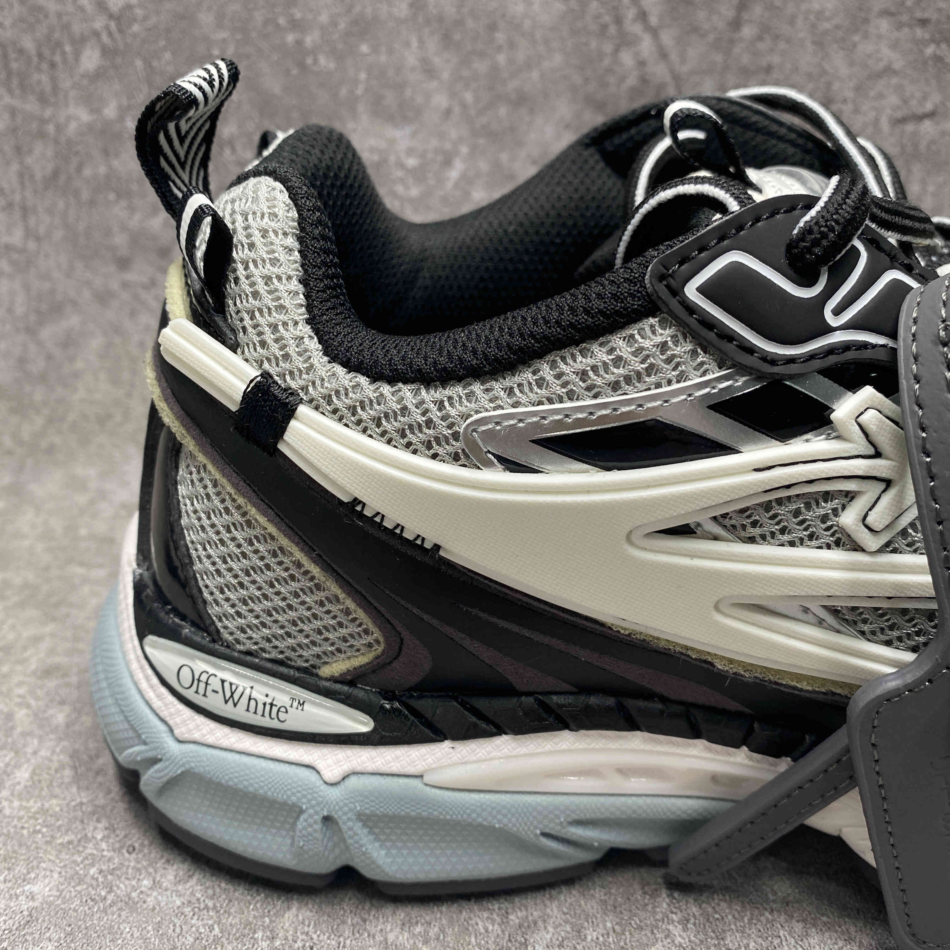 UA Off-White "BE RIGHT BACK"