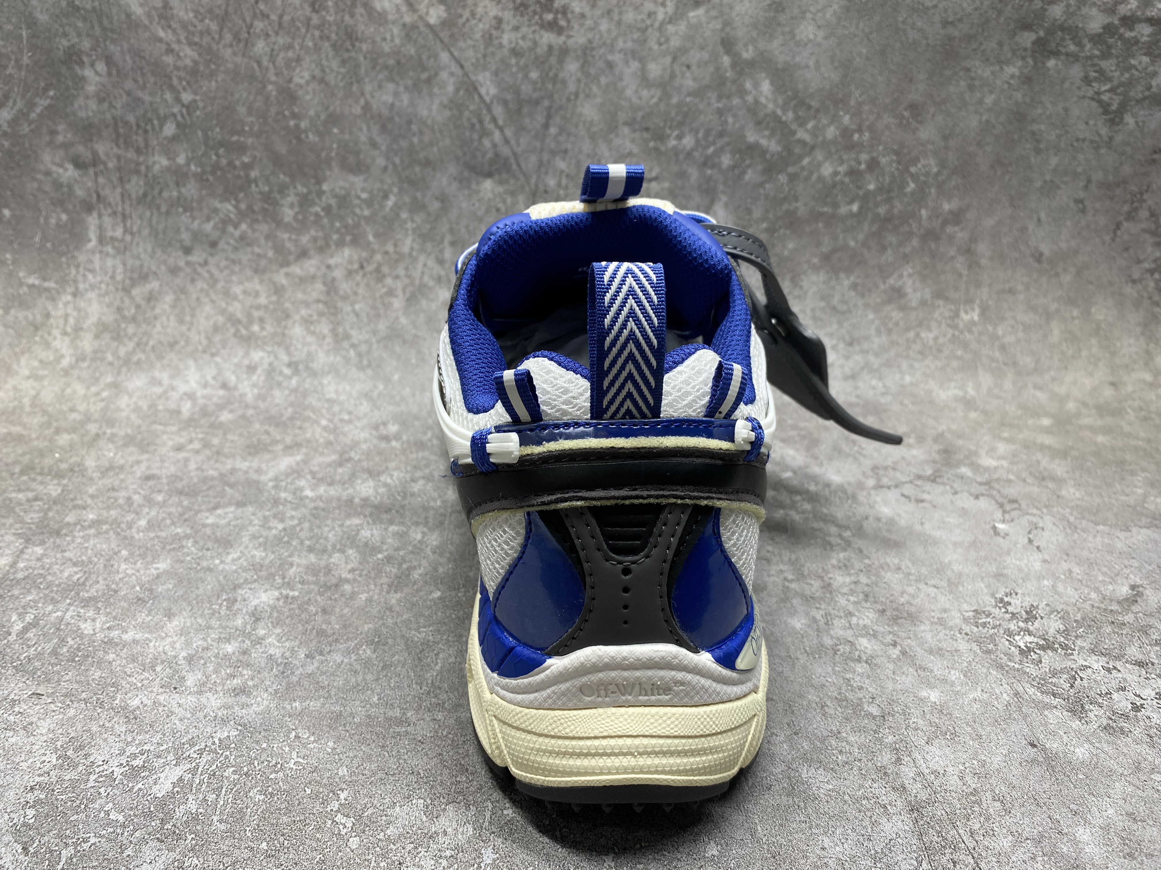 UA Off-White "BE RIGHT BACK"