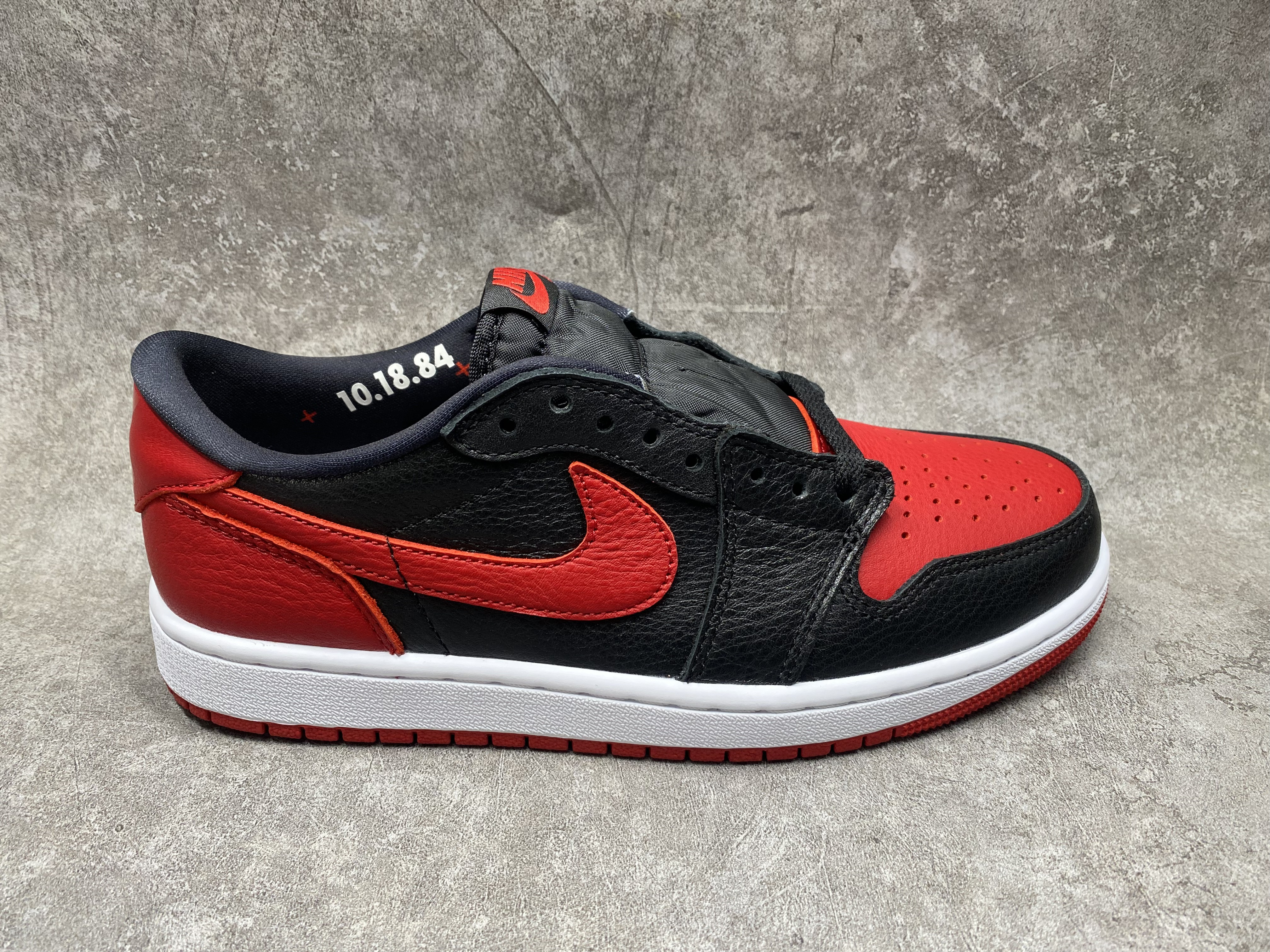 UA Air Jordan 1 Retro Low OG