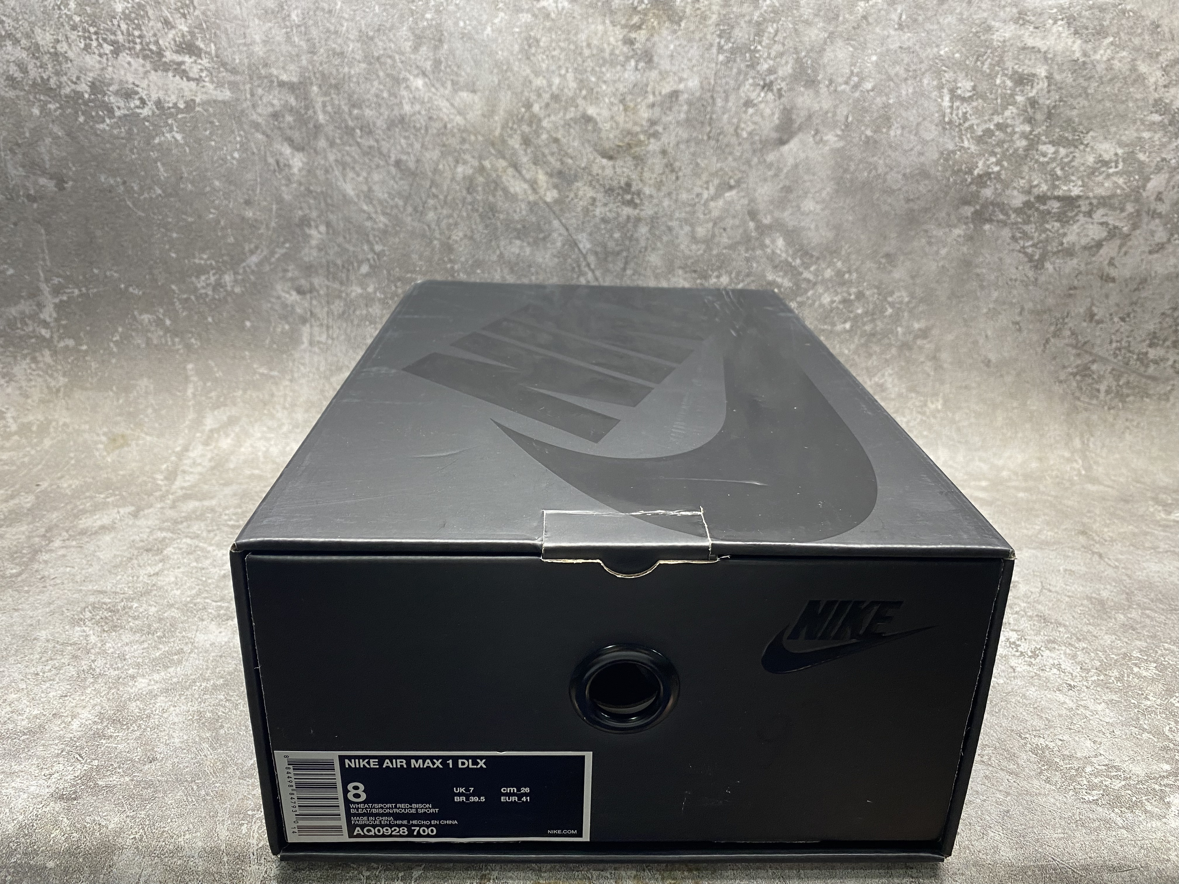 UA Nike Air Max 1