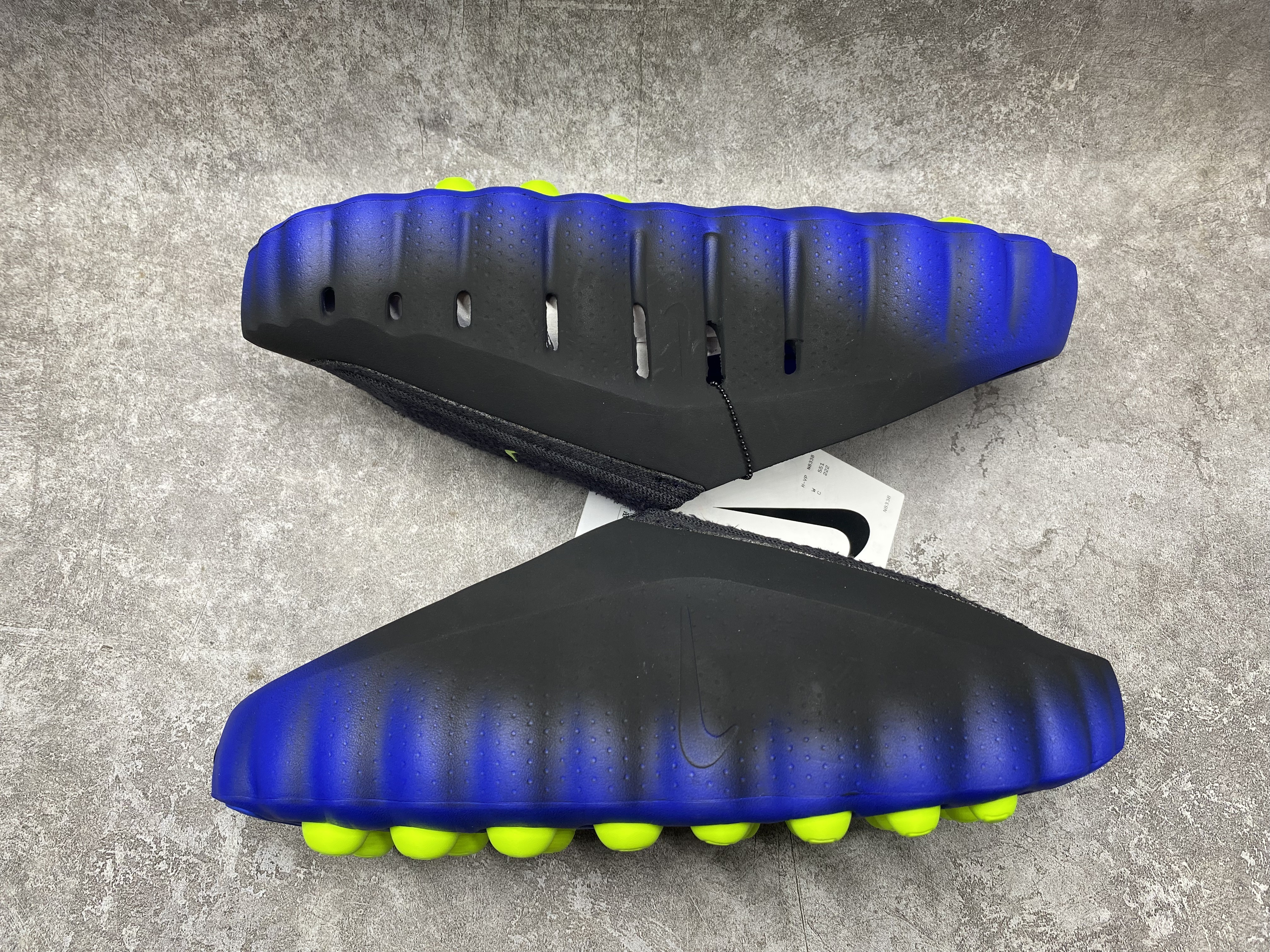 Nike Mind 001 Slide (Runs one size small)