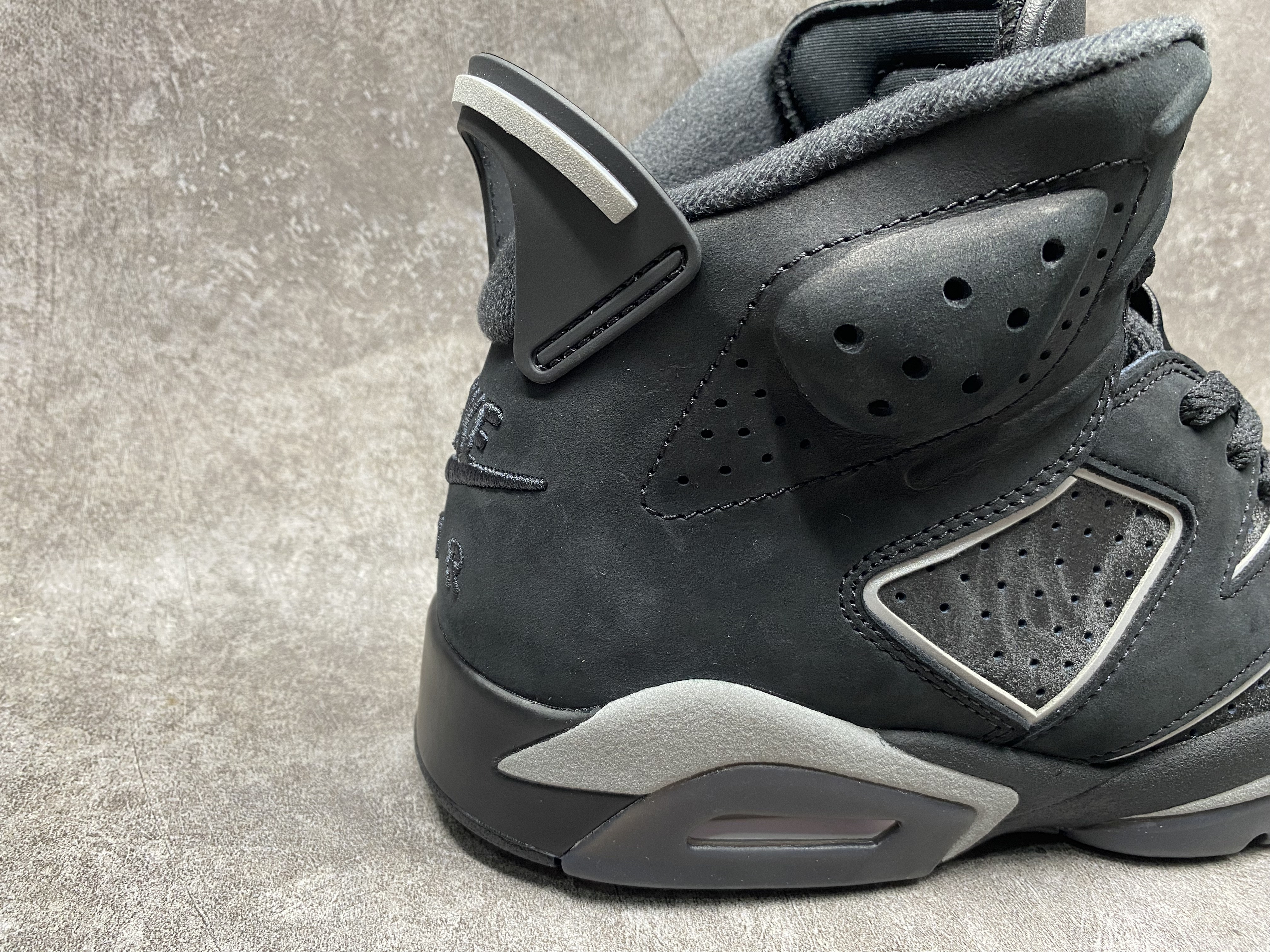 UA AIR Jordan 6 Retro