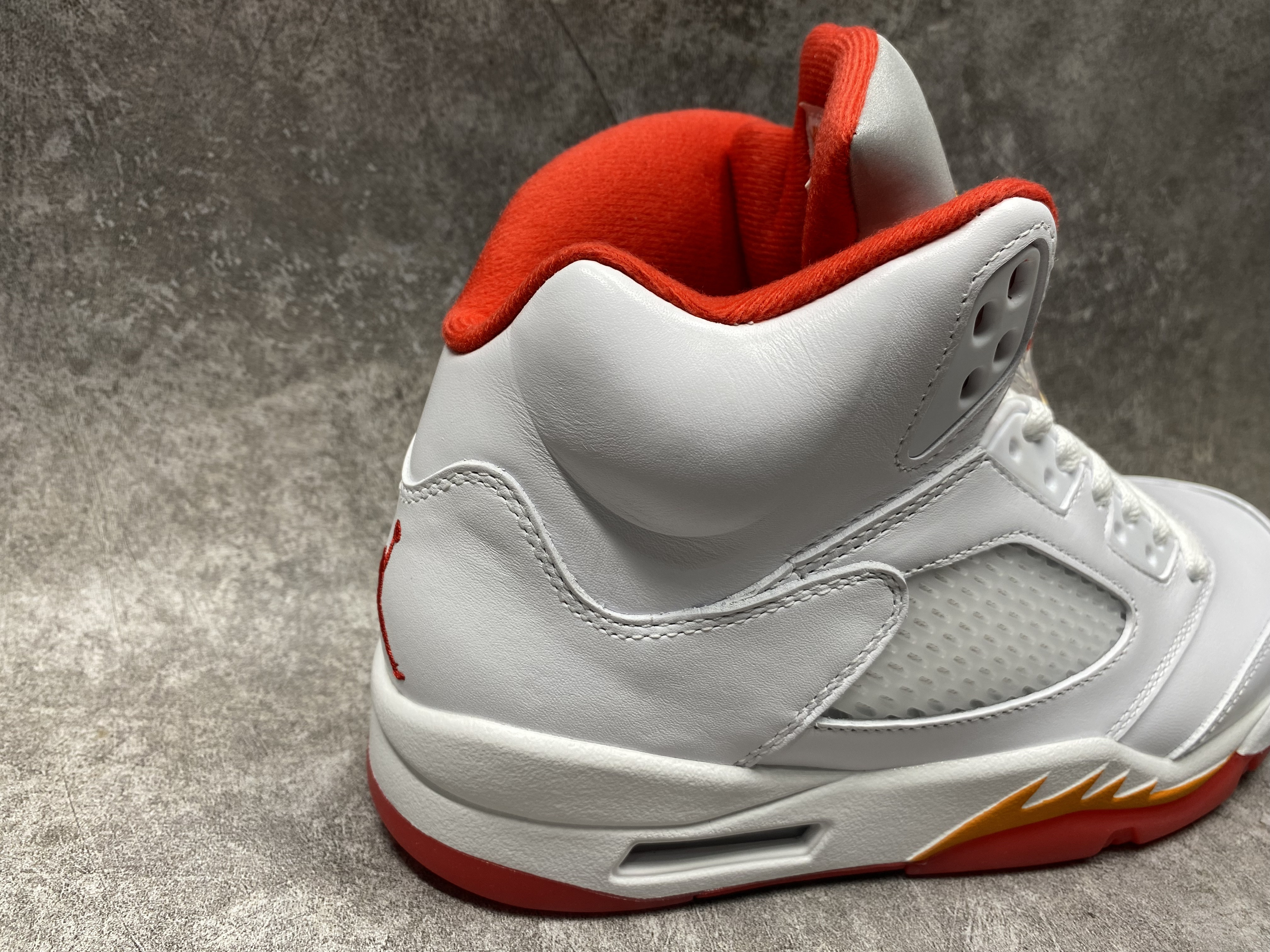 UA Air Jordan 5 Retro OG