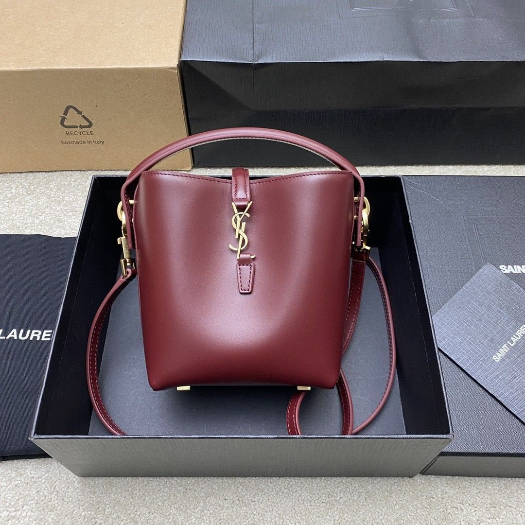 Y*L LE 37 Mini (Shiny Leather) 15x13x6cm