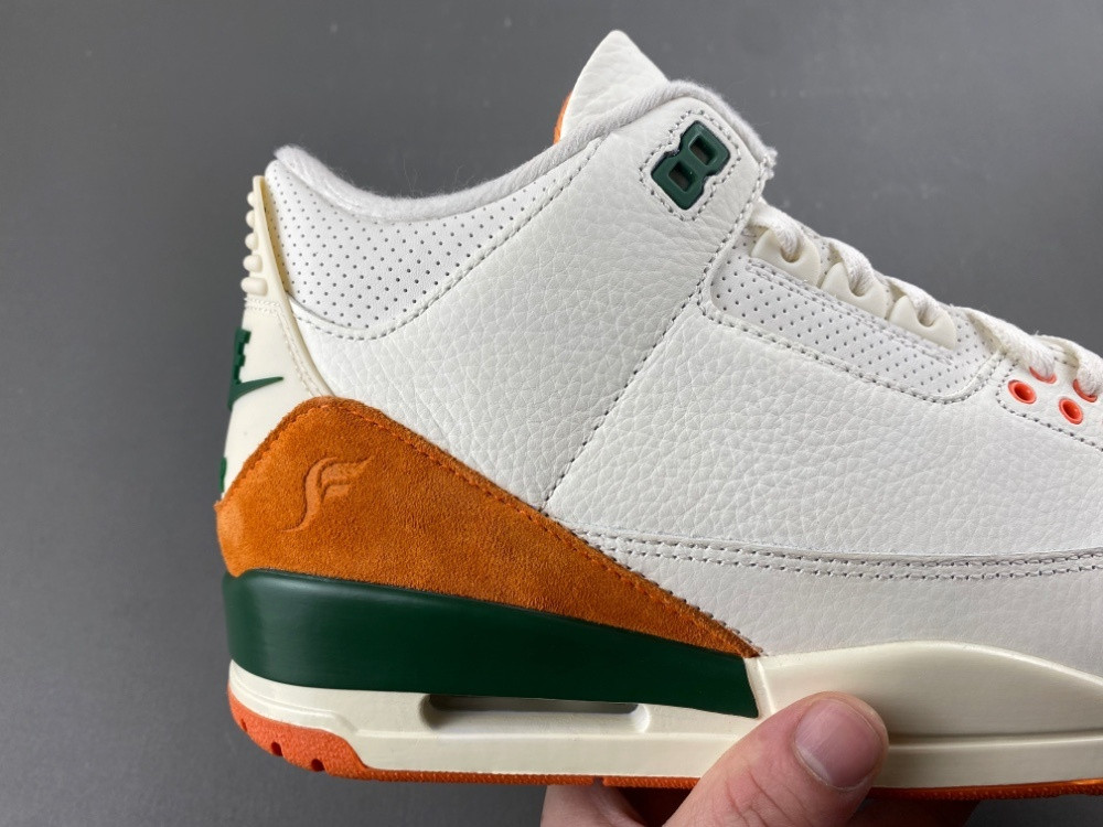UA AIR Jordan 3 Retro SP
