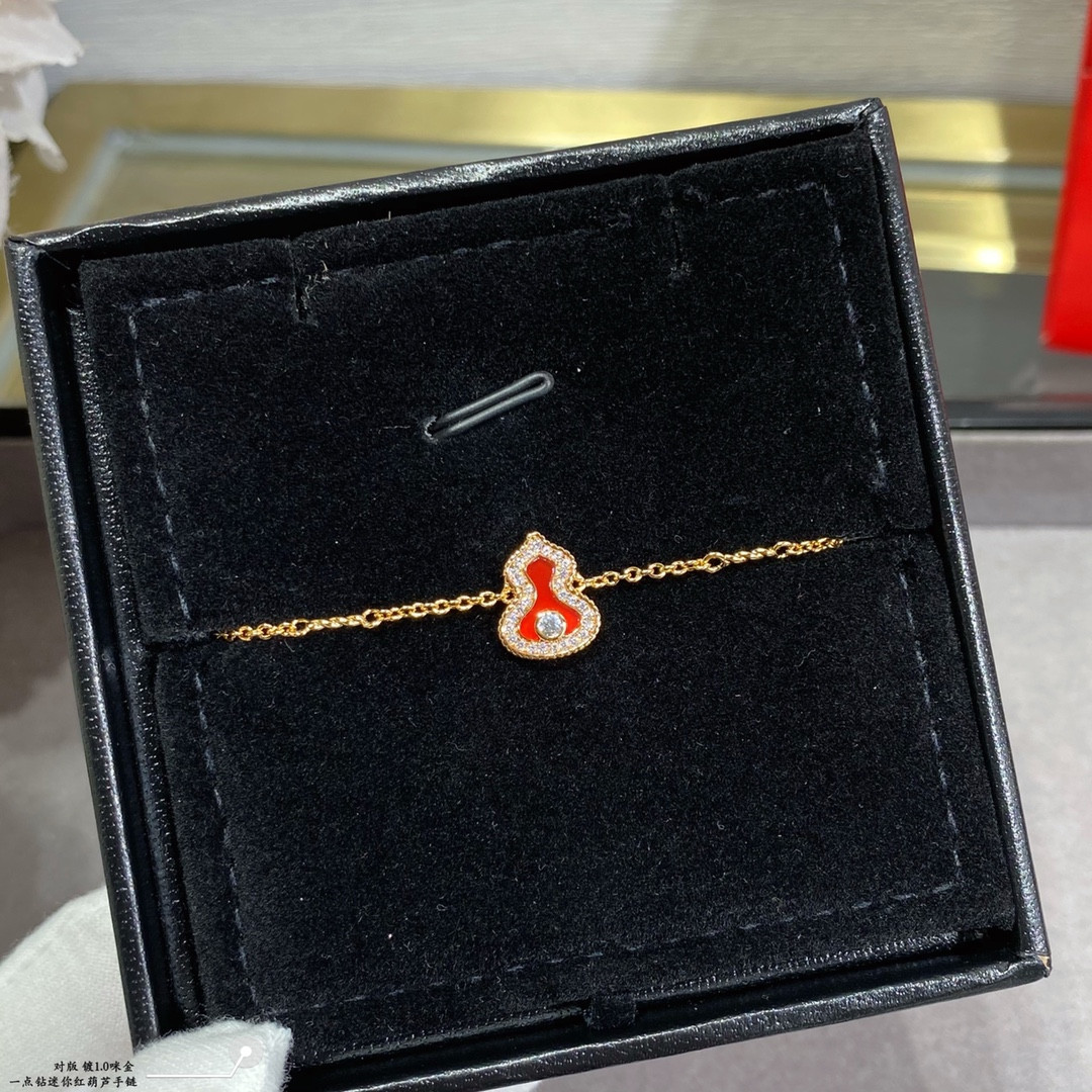 Qeelin Mini Diamond Red Gourd Bracelet