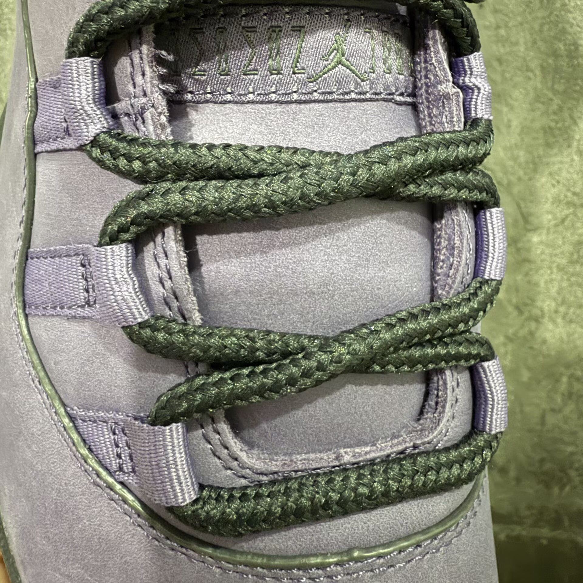 UA AIR Jordan 11 Retro