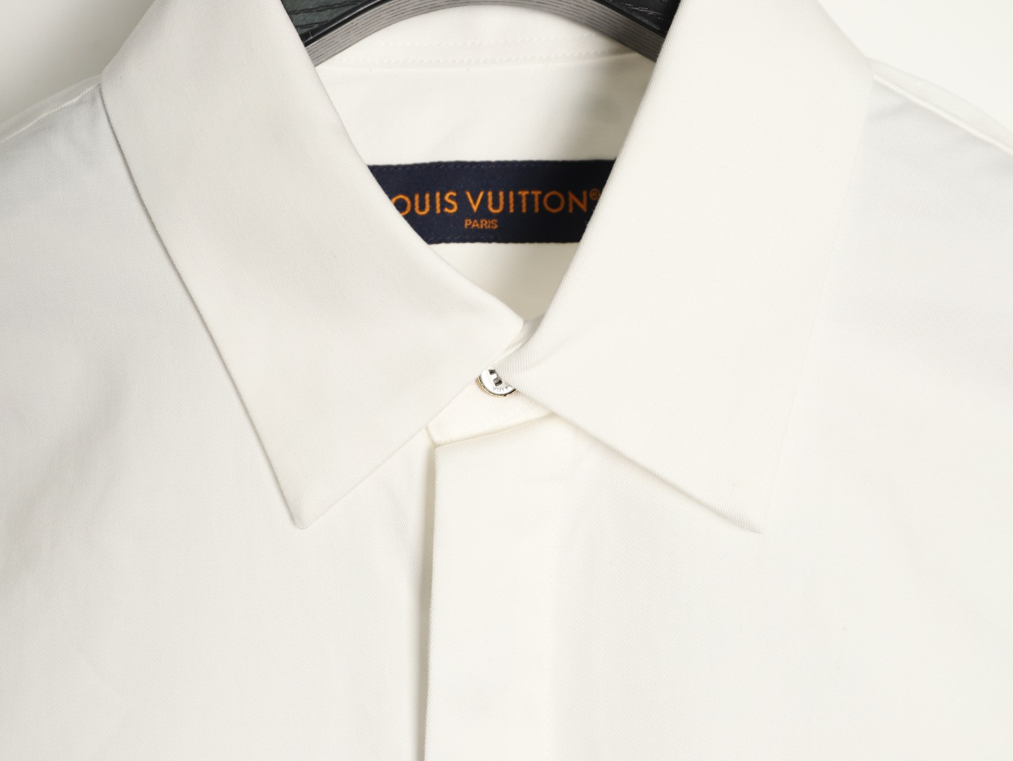 l0*is V*t0n 26ss long-sleeved shirts