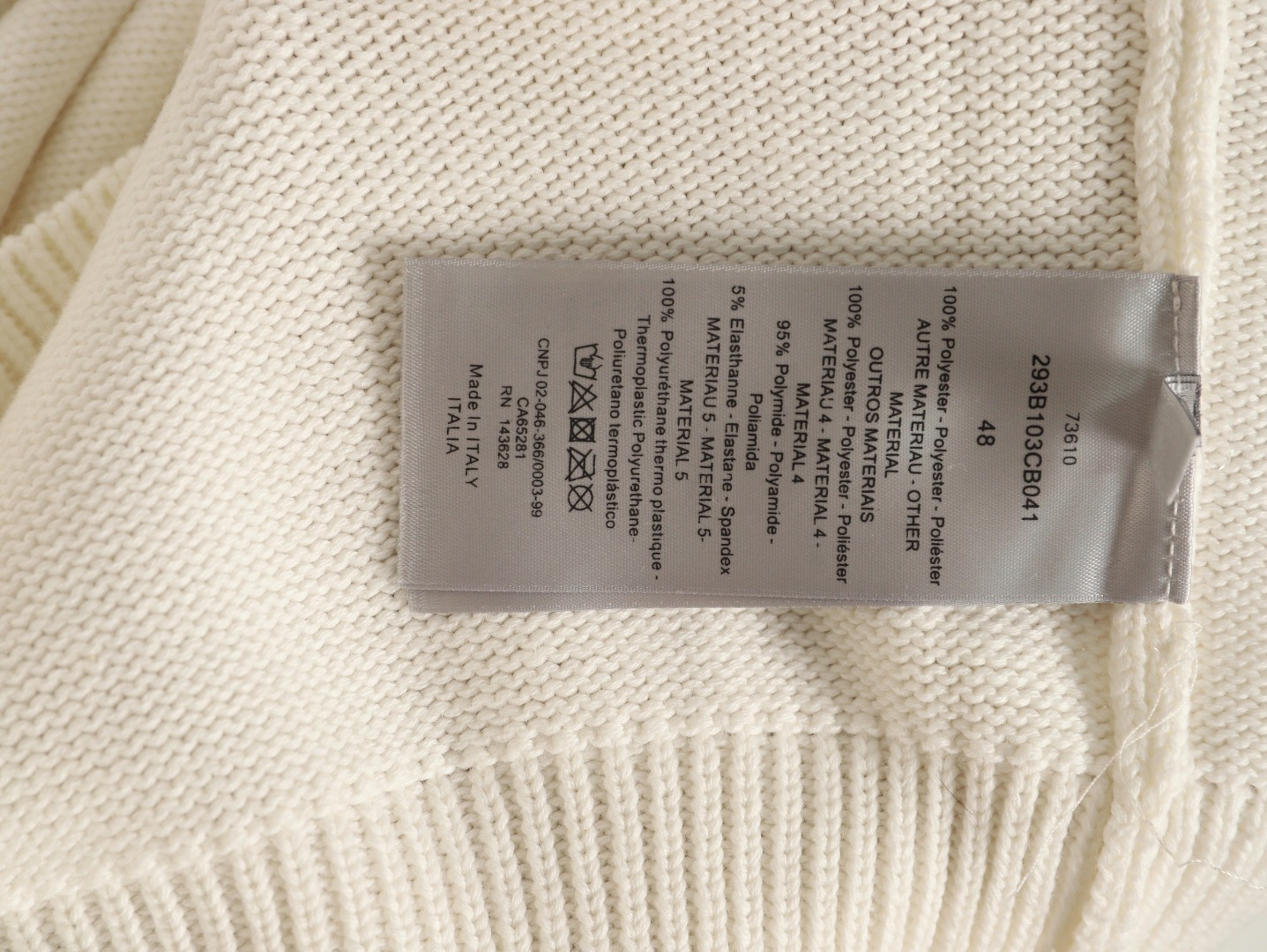 D*0r CD 25ss Sweaters