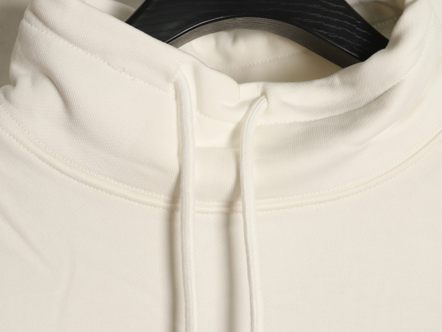 G*u*i 26ss hoodies