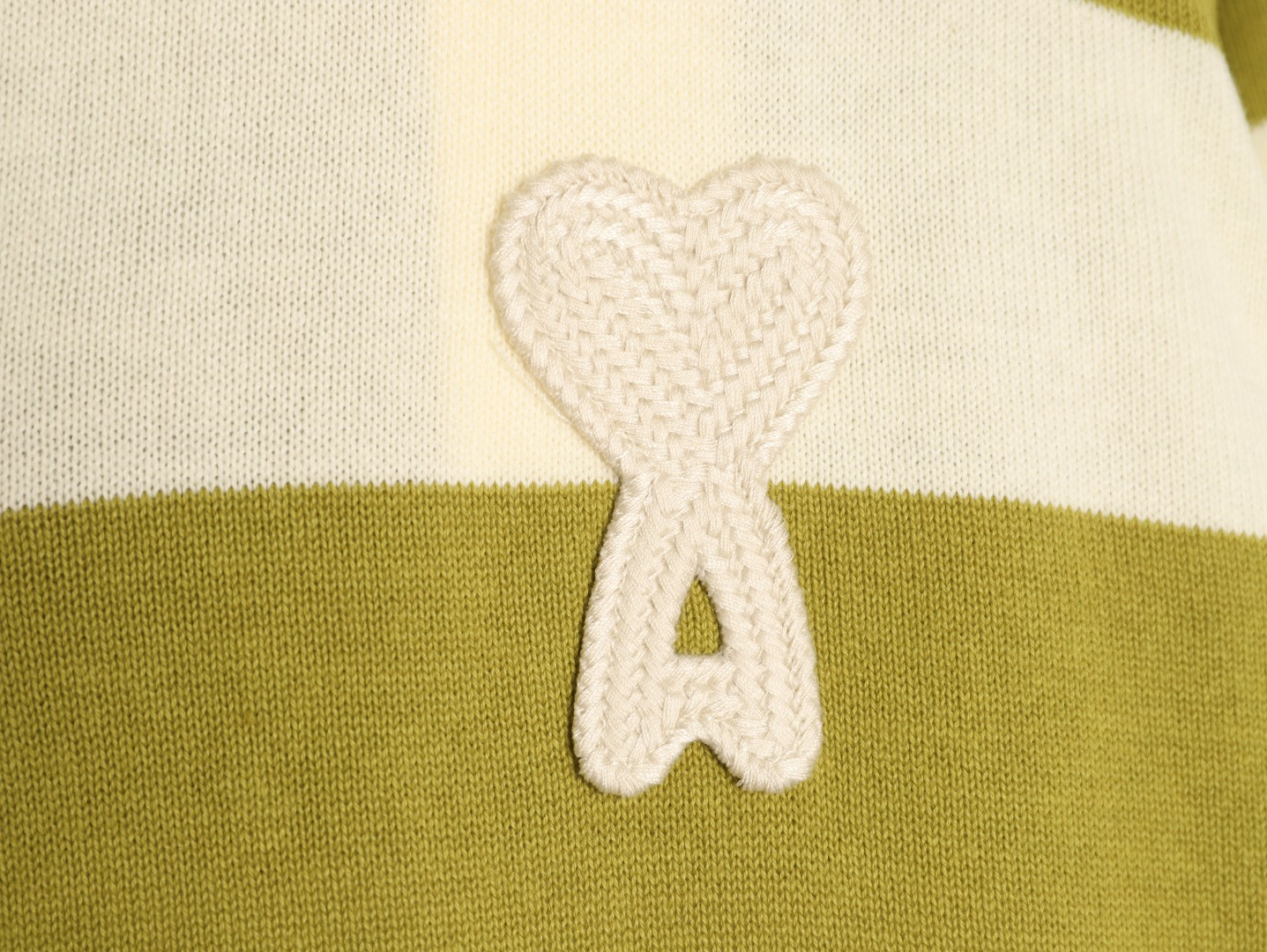 AMI Paris Long-sleeved Knitting Cardigan