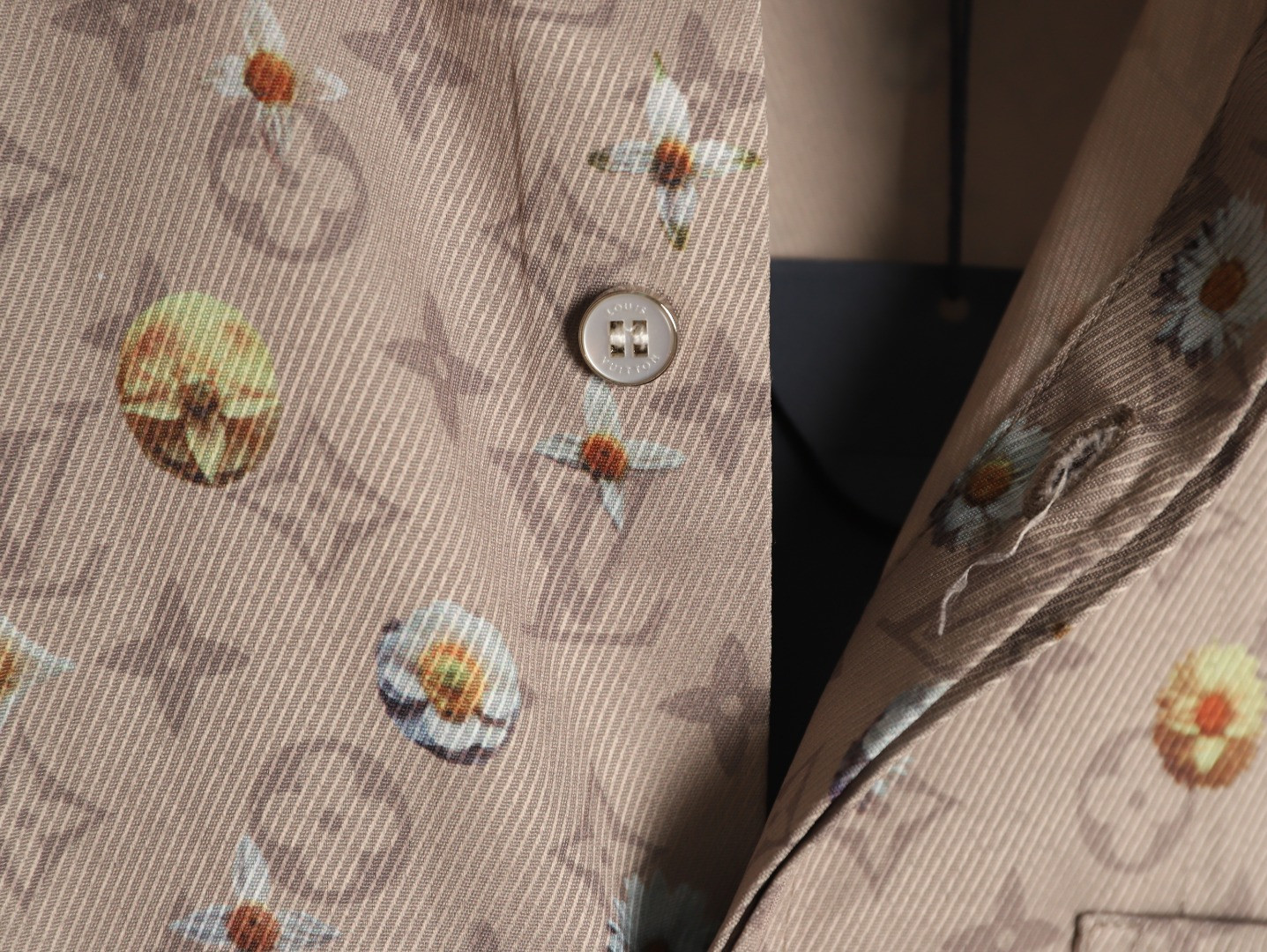 l0*is V*t0n 26ss short-sleeved shirts suit