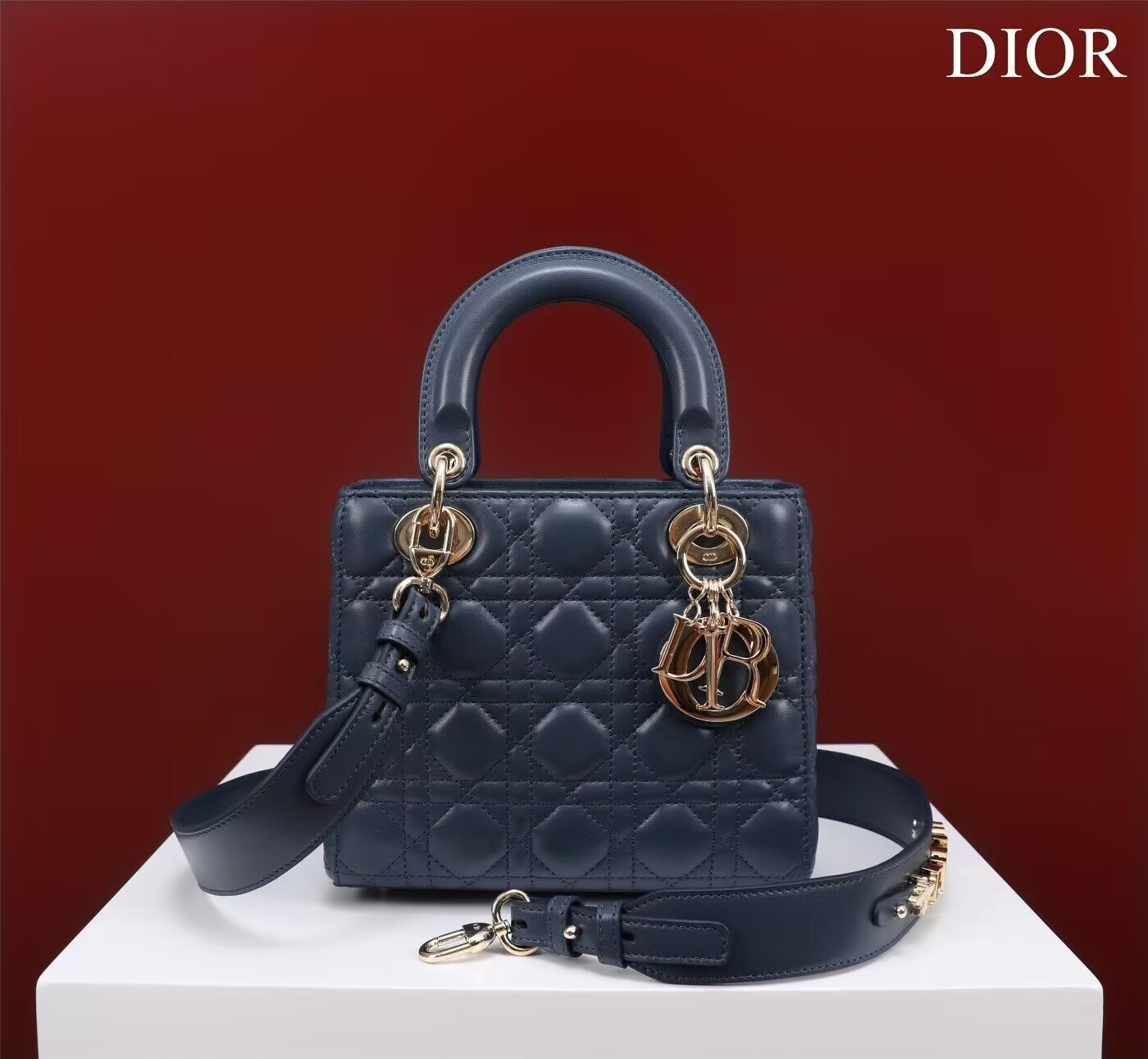 Small Lady D*0r My ABCD*0r Bag 20 x 17 x 8 CM