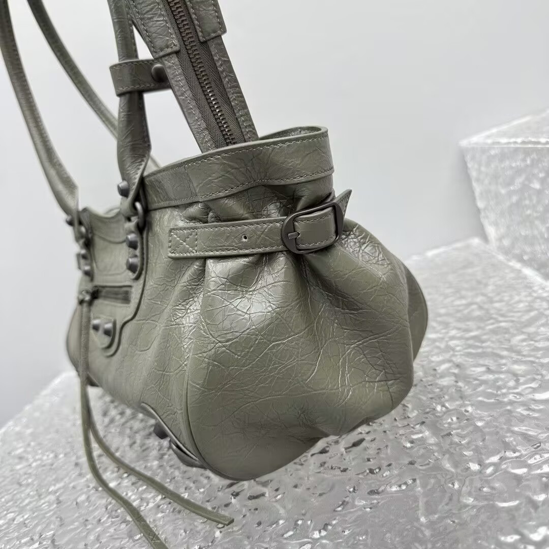 Ba*len*cia*ga le city bag east-west 32x19x9cm