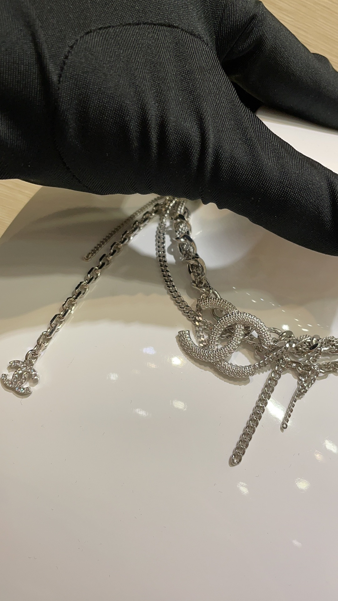 Ch*el necklace