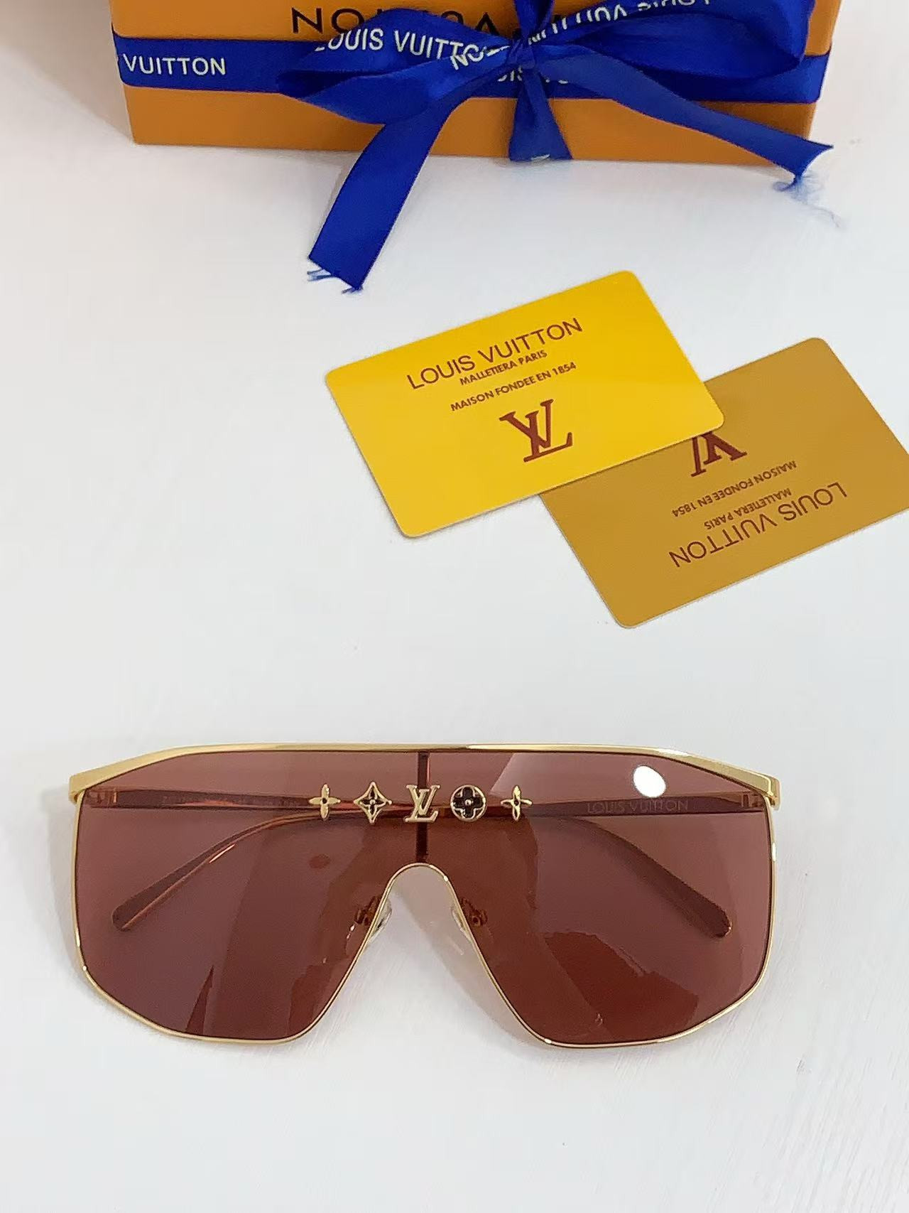 LV Glasses