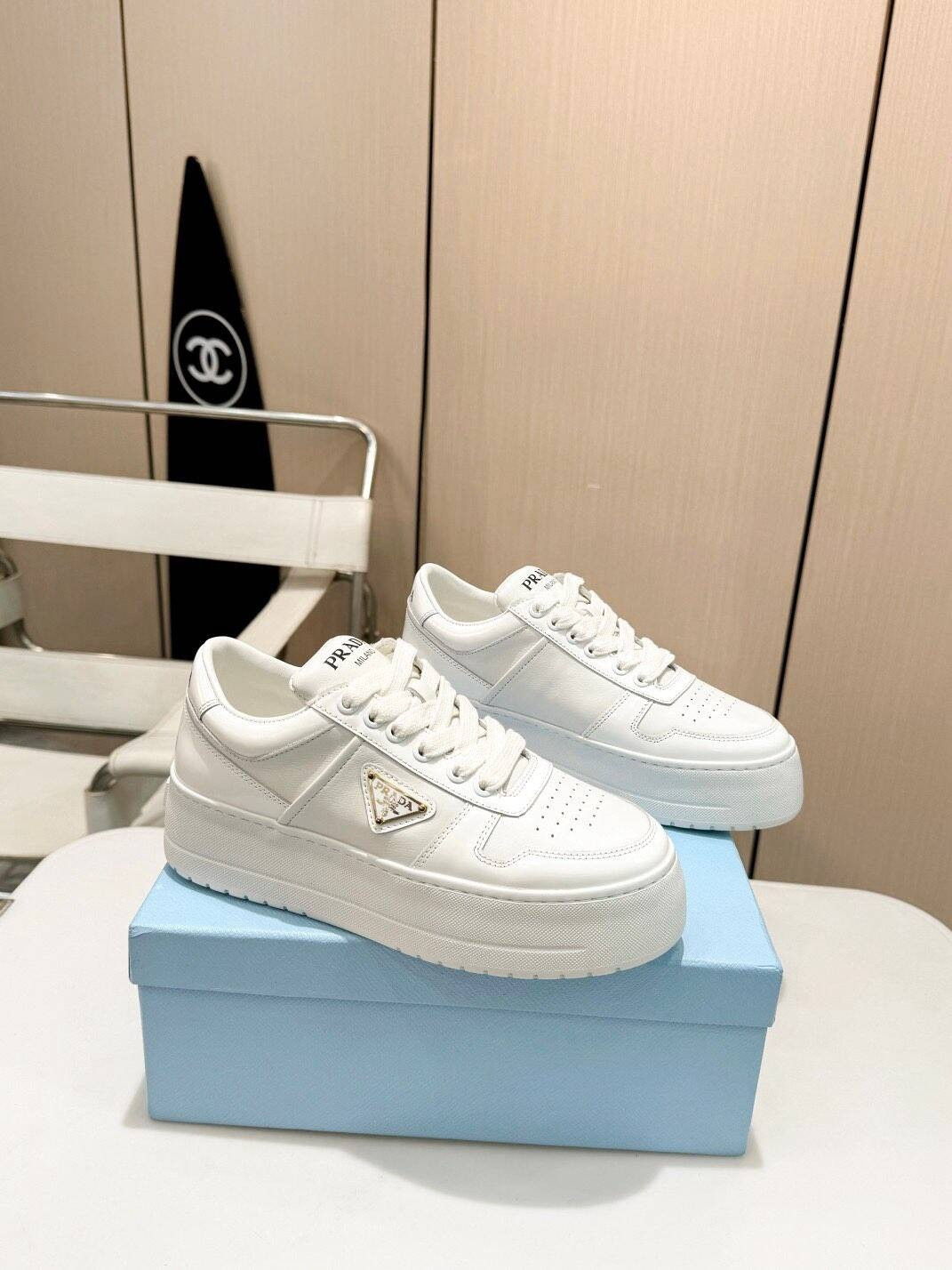 ua Pra*a downtown bold sneaker