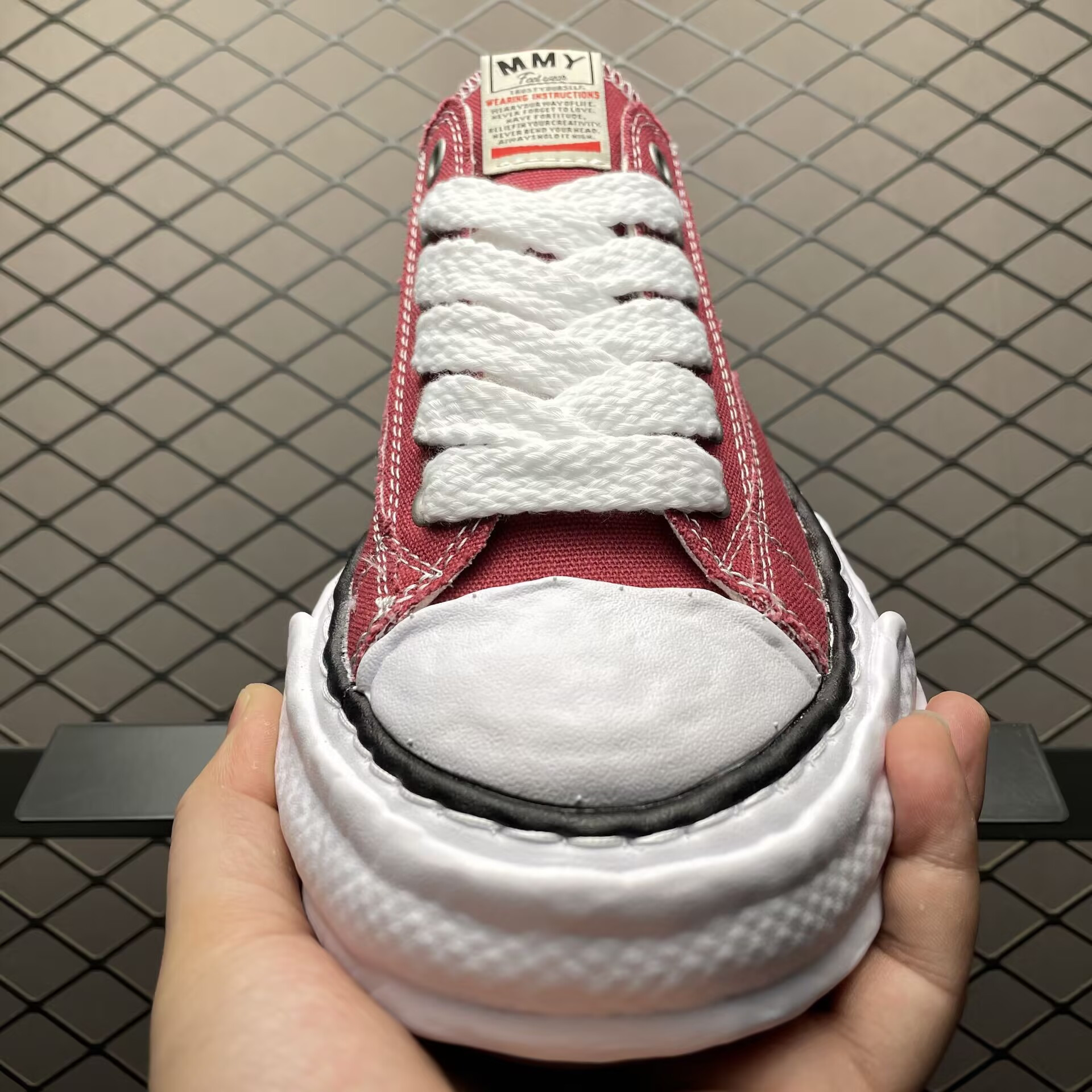 ua Ma*s*n mihara yasuhiro peterson low canvas
