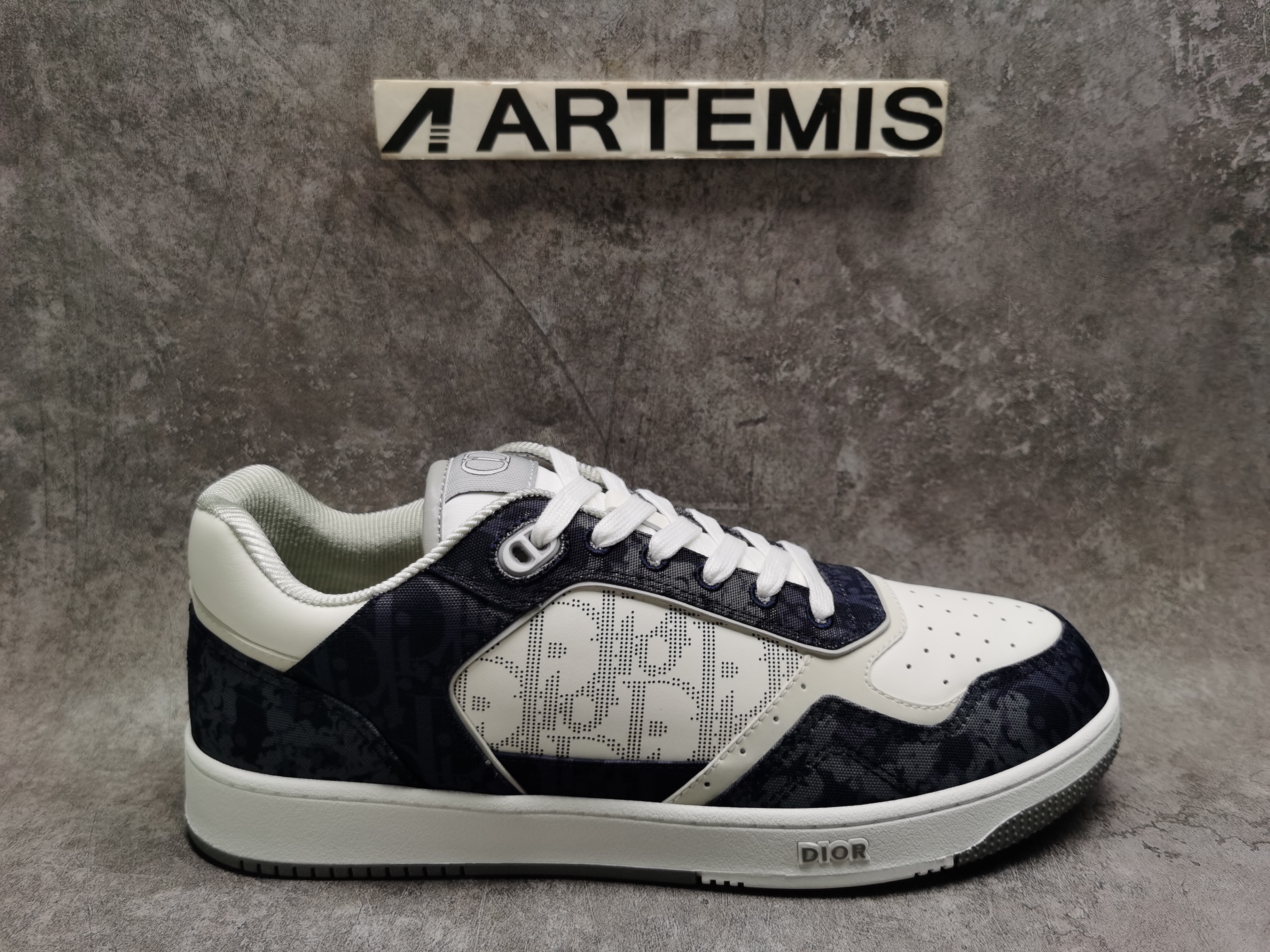 UA D*0r B27 Sneaker