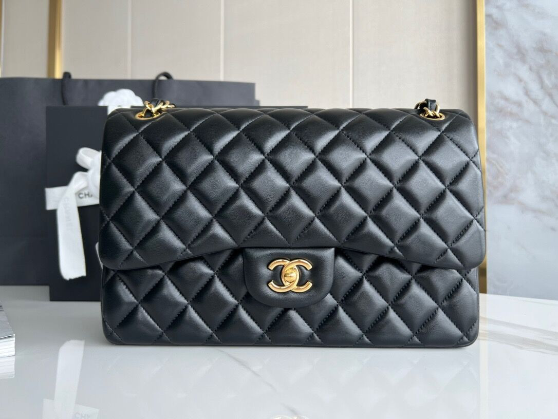 Ch*el Classic Flap Jumbo 30cm CF shiny black 7.6 × 11.7 × 3.9 in