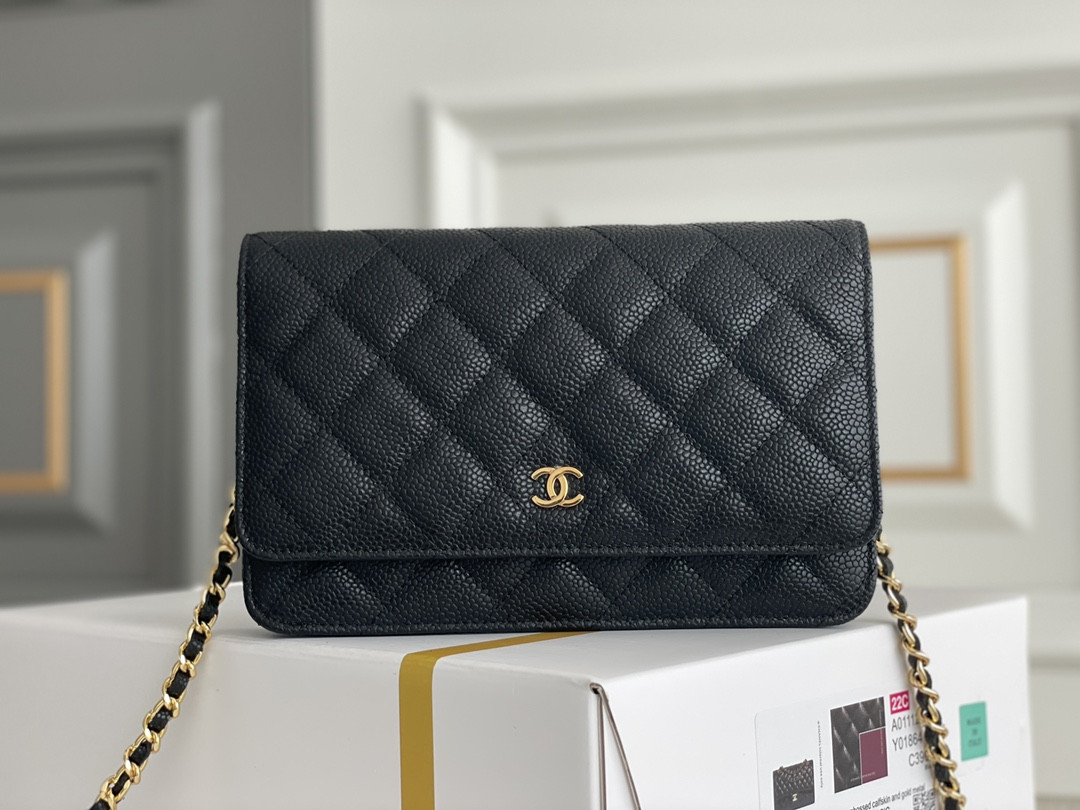 Ch*el WOC CLASSIC WALLET ON CHAIN Gold Buckle 12.3x19.2x3.5cm