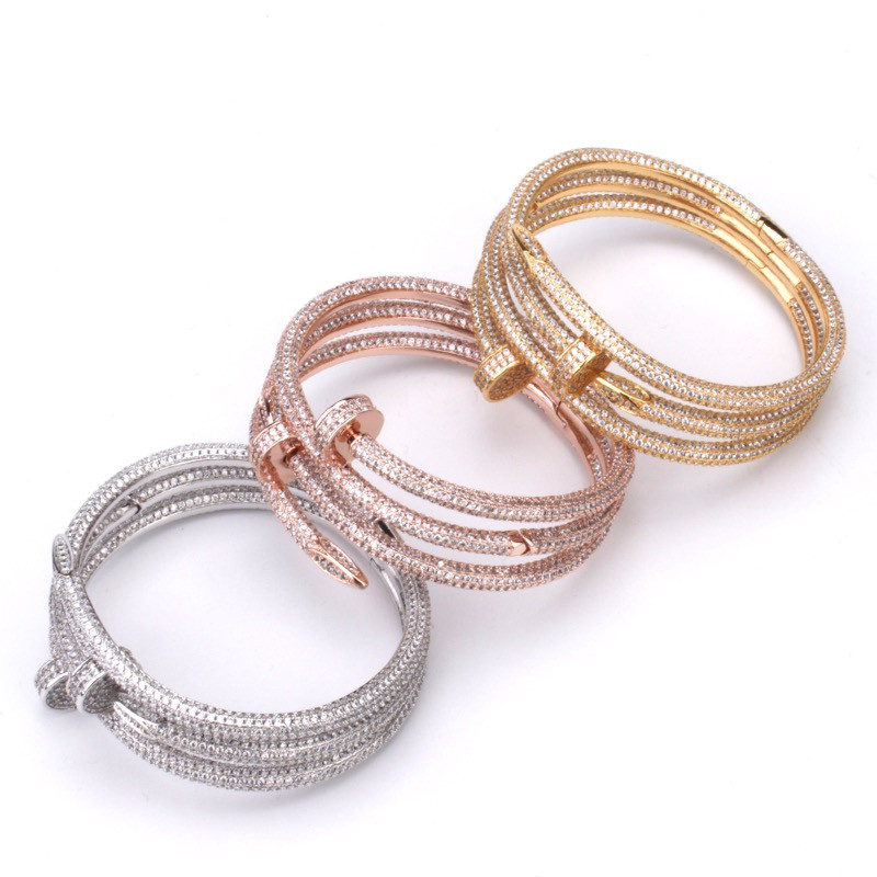 Ca*t*er bracelet (inner diameter 52x58mm)