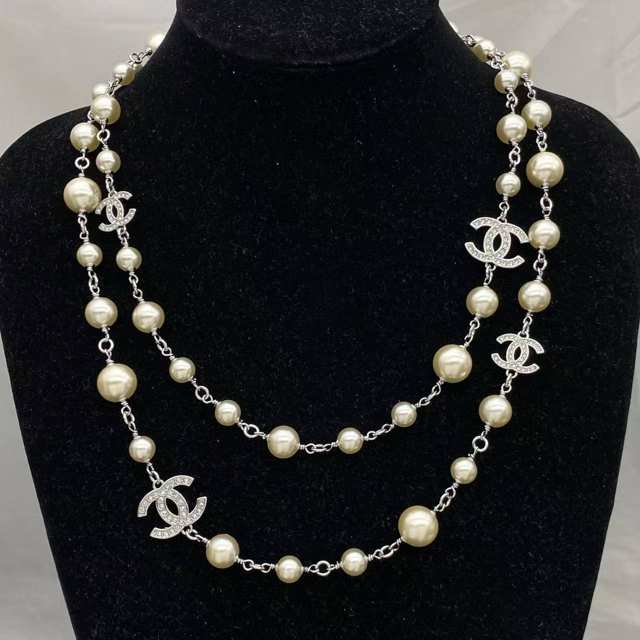 Ch*el necklace(chain length 102cm)