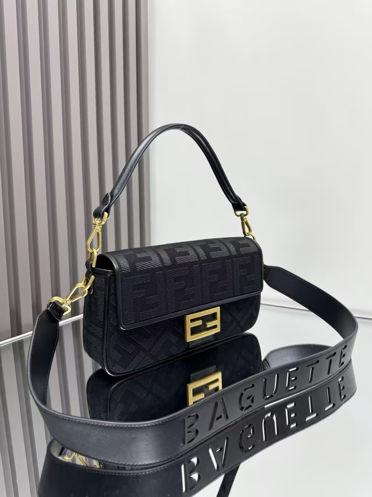 F**di canvas vitello king extra strap ff embroidered baguette 28x6.5x13.5cm