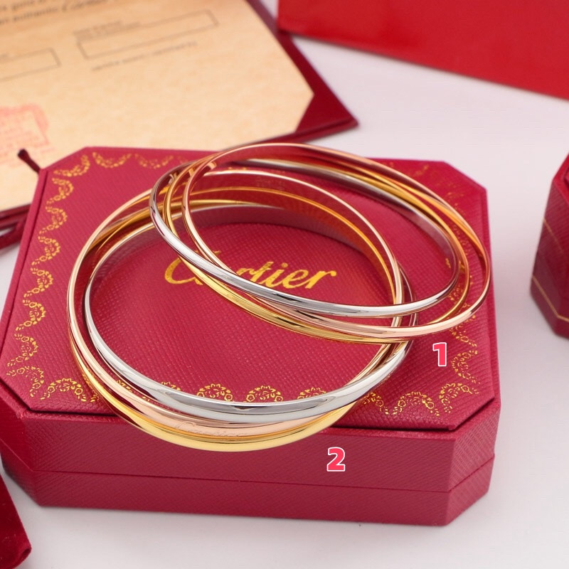 Ca*t*er bracelet