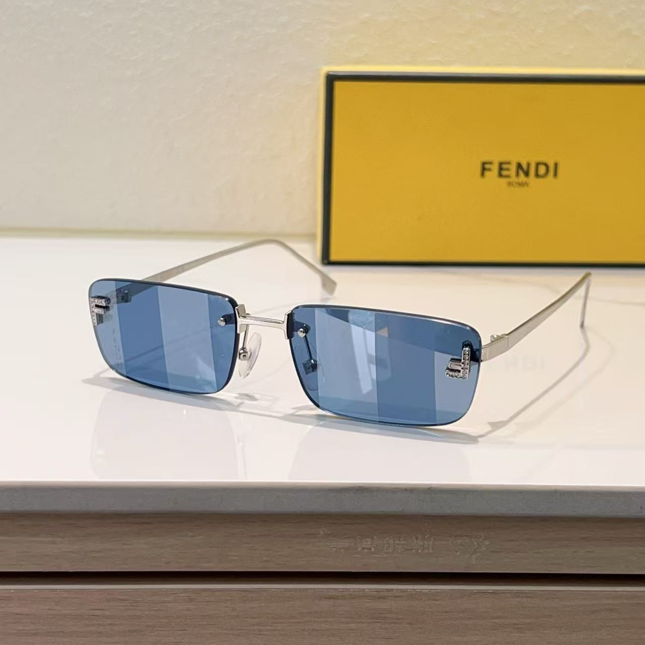 F**di glasses fe4172us