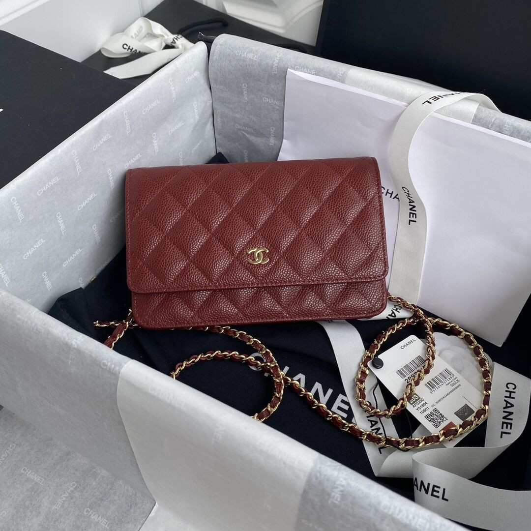 Ch*el WOC CLASSIC WALLET ON CHAIN RED 4.8 × 7.5 × 1.4 in