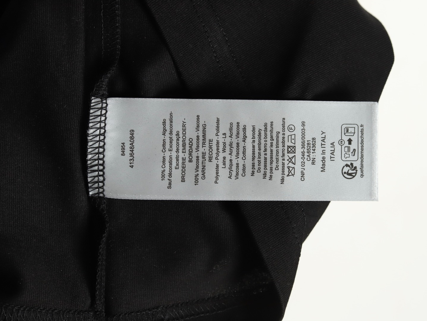 D*or short-sleeved t-shirt