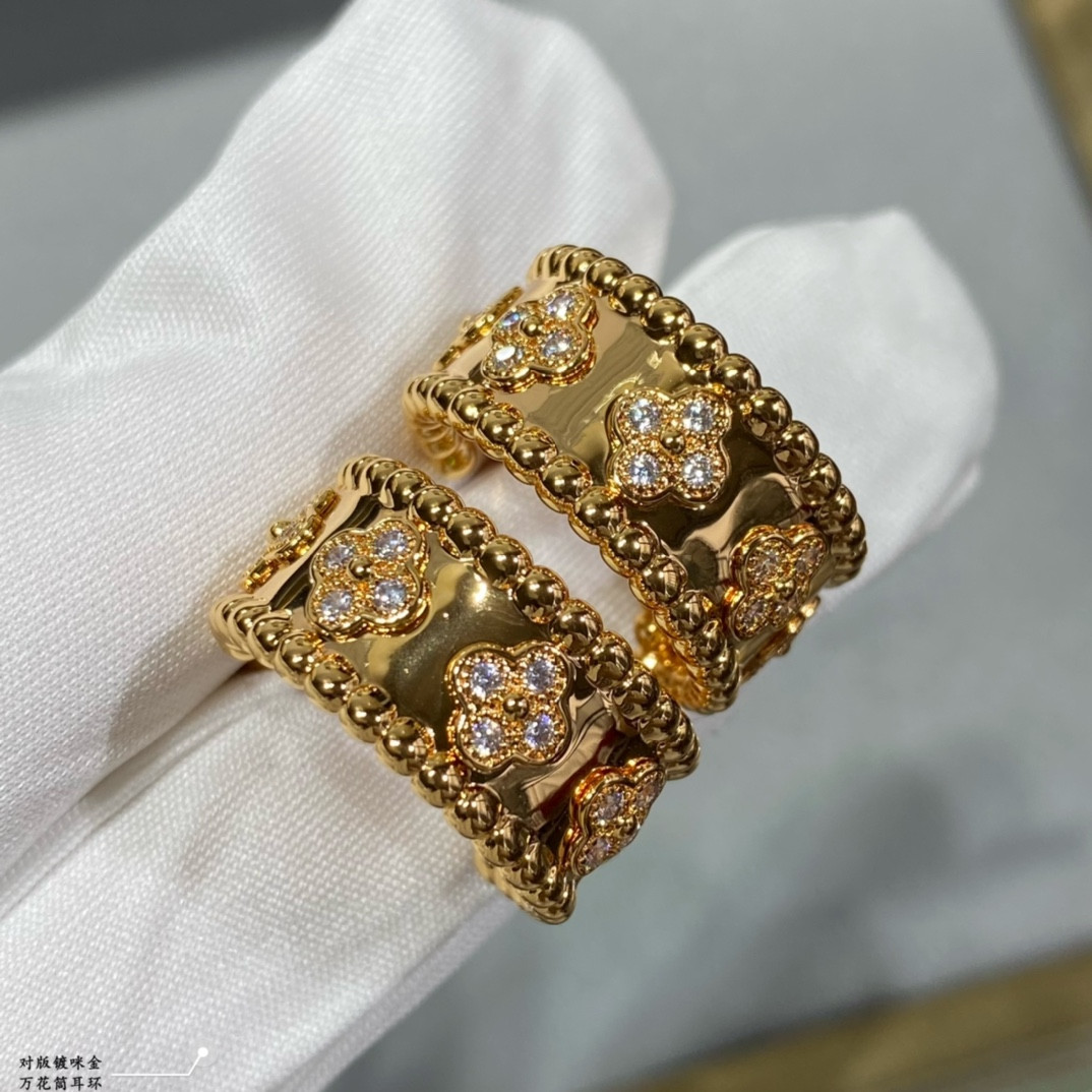 V*N CL*F & arpels kaleidoscope earrings