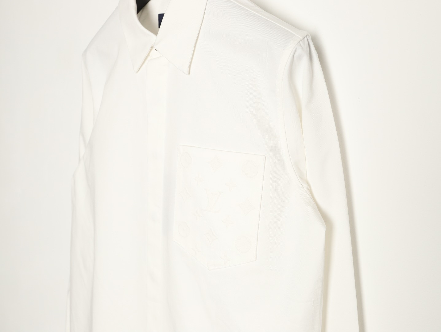 l0*is V*t0n 26ss long-sleeved shirts