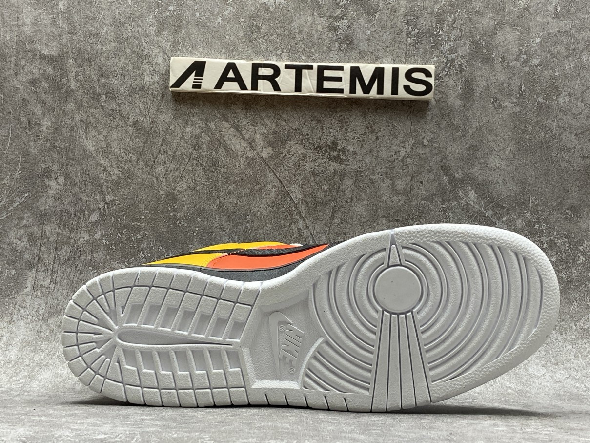 Nike Dunk SB Low Raygun