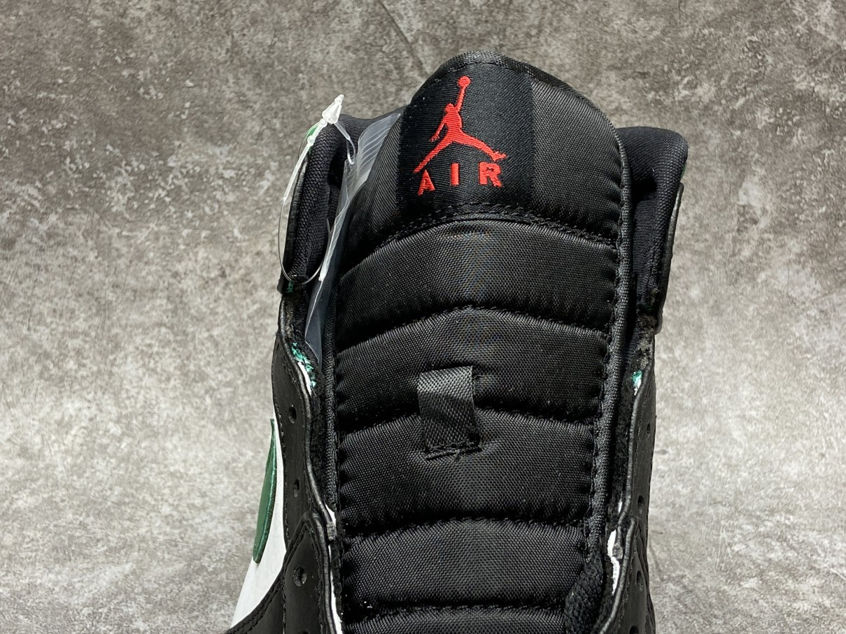 Air Jordan 1 Mid Green Toe