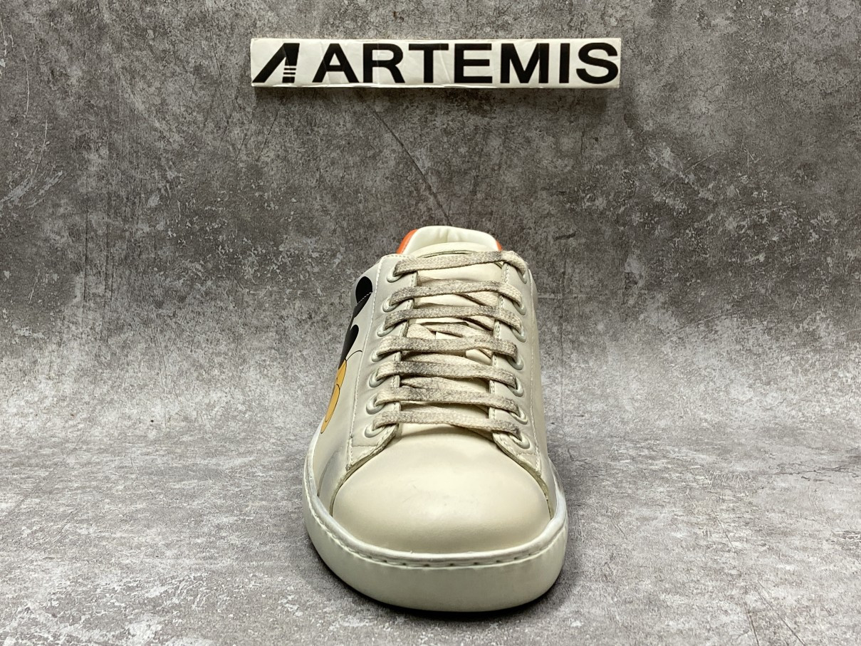 G*u*i ace x disney ivory