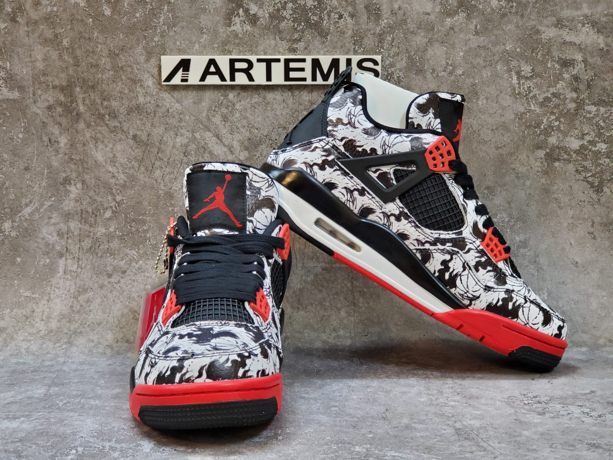 Air Jordan 4 Retro