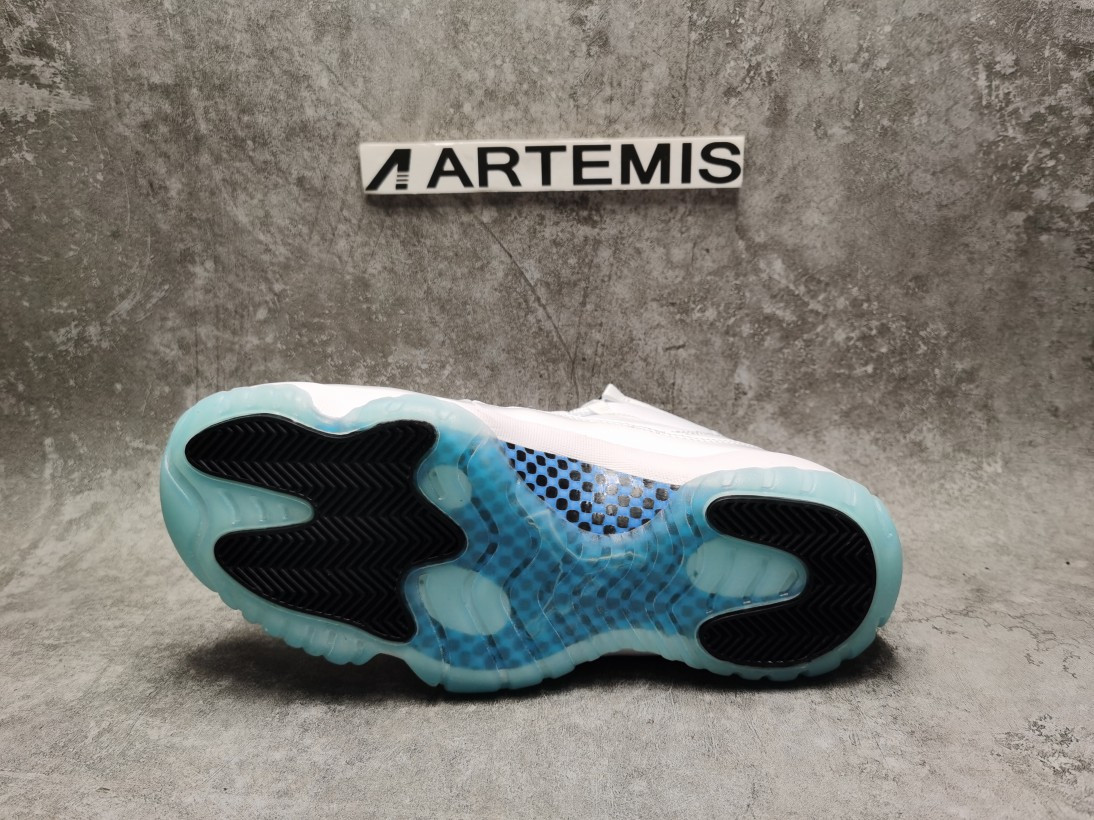Air Jordan 11 Retro Legend Blue